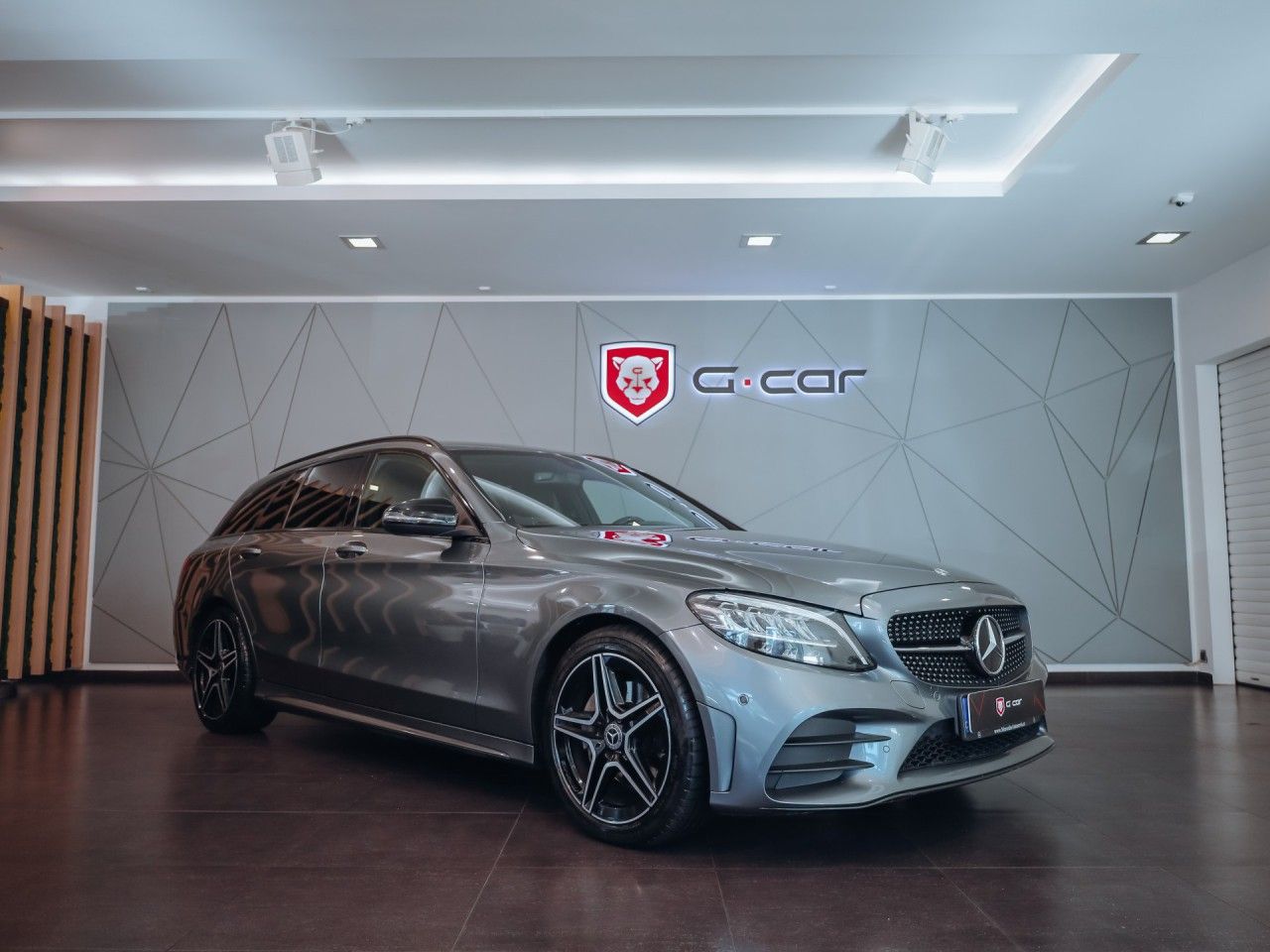 Mercedes-Benz Třídy C, C 220 CDI AMG