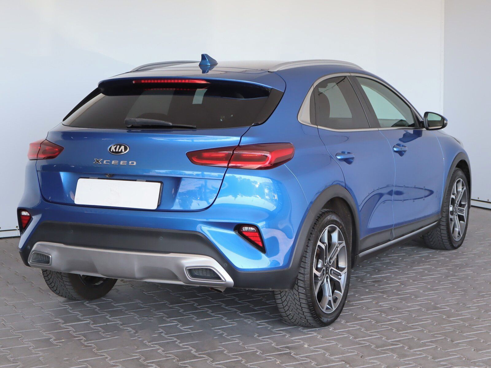Kia XCee´d, 1.4 T-GDI, Automat, Serv.kniha - fotka 5