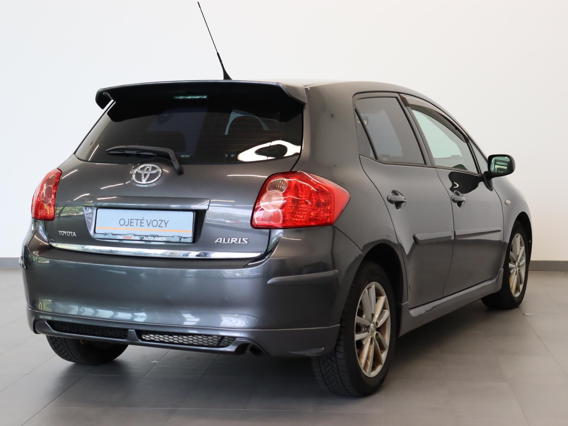 Toyota Auris, 2.0 D4-D Exclusive - fotka 2