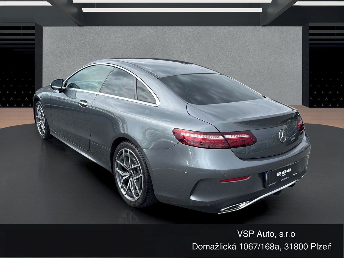 Mercedes-Benz Třídy E, AMG paket 200 4MATIC Kupé - fotka 3