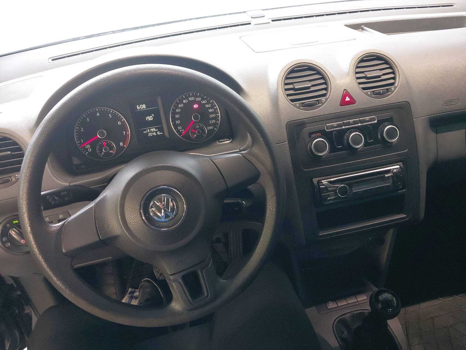 Volkswagen Caddy, 1.2 TSI, 5Míst, Klima - fotka 3