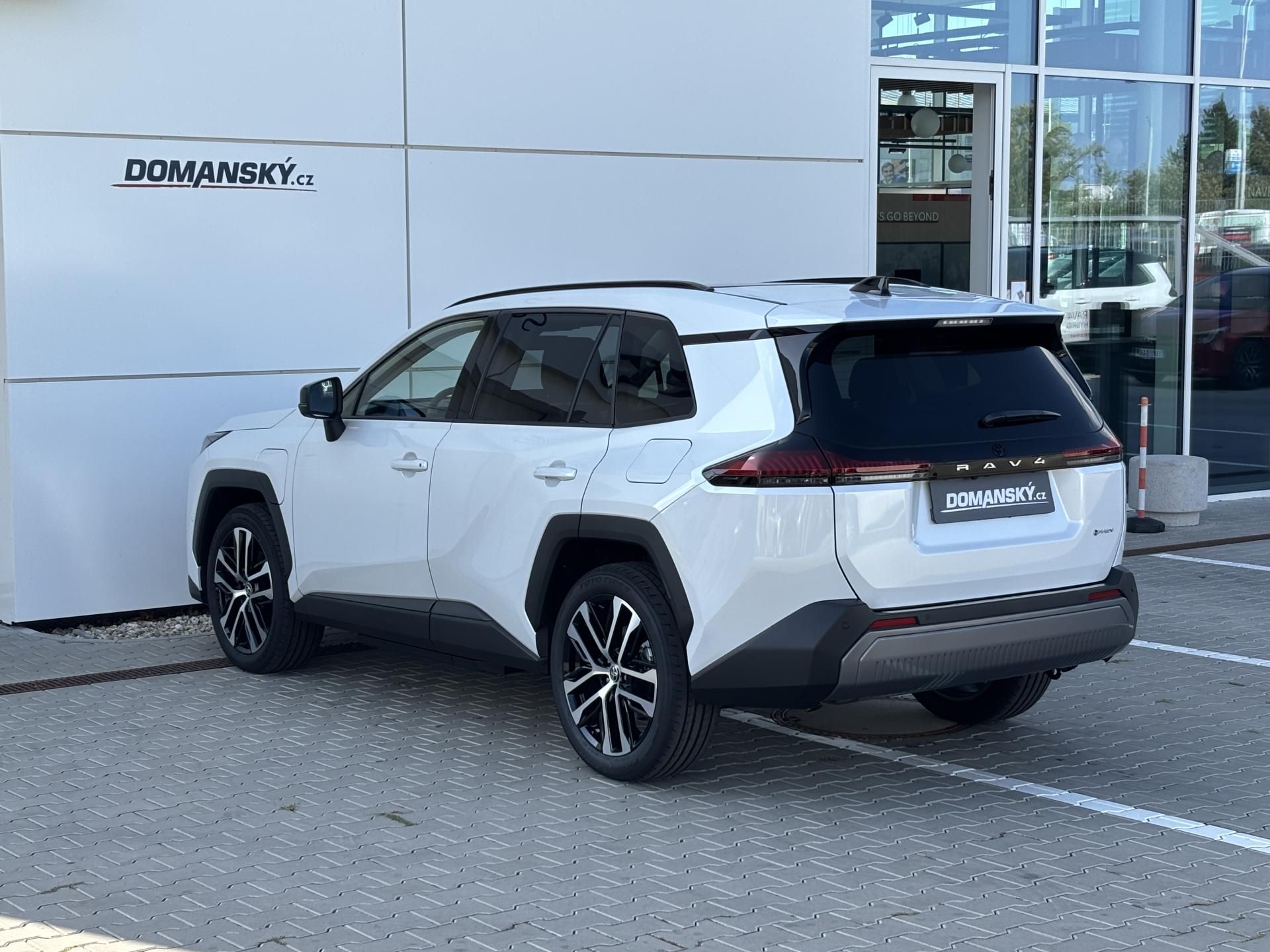 Toyota Rav4, EXECUTIVE Skyview 2,5 PHEV 4x4 - fotka 4