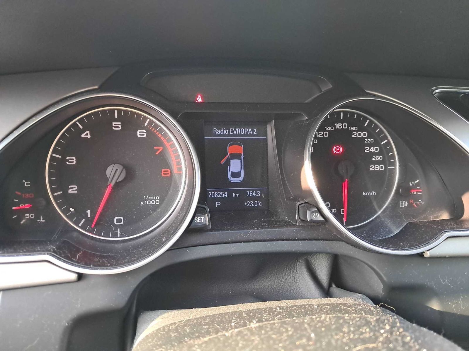 Audi A5, 3.2 FSI, Automat, Navi - fotka 3