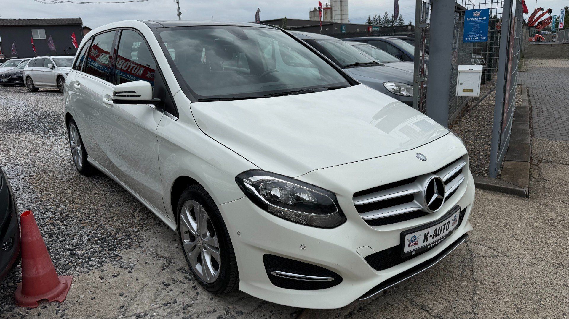 Mercedes-Benz Třídy B, B180 CDI 80kW *ALU*NAVI*1maj* - fotka 3