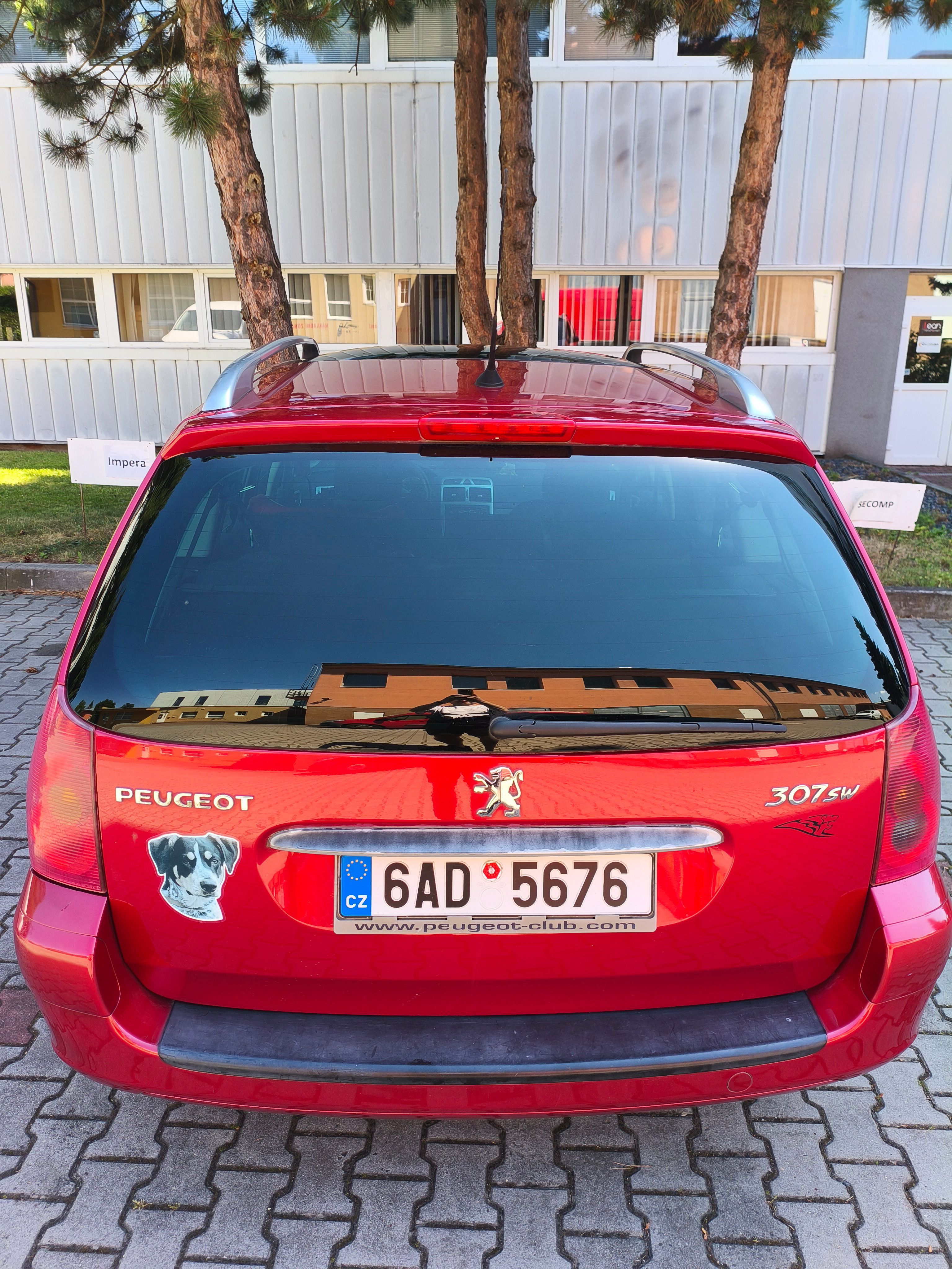 Peugeot 307, SW Panorama 7 míst - fotka 4