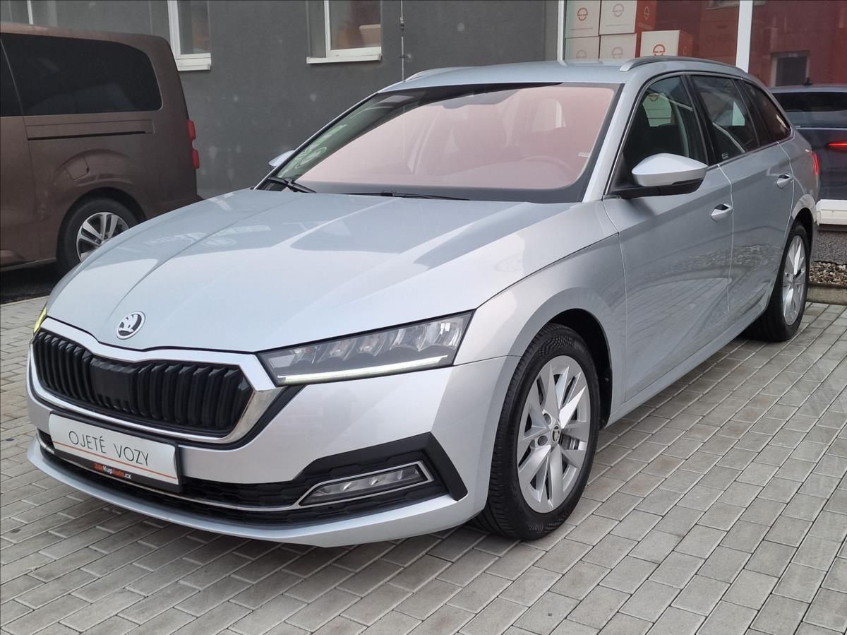 Škoda Octavia, 1.5TSI 110kW Style, ČR,1.Maj. - fotka 5