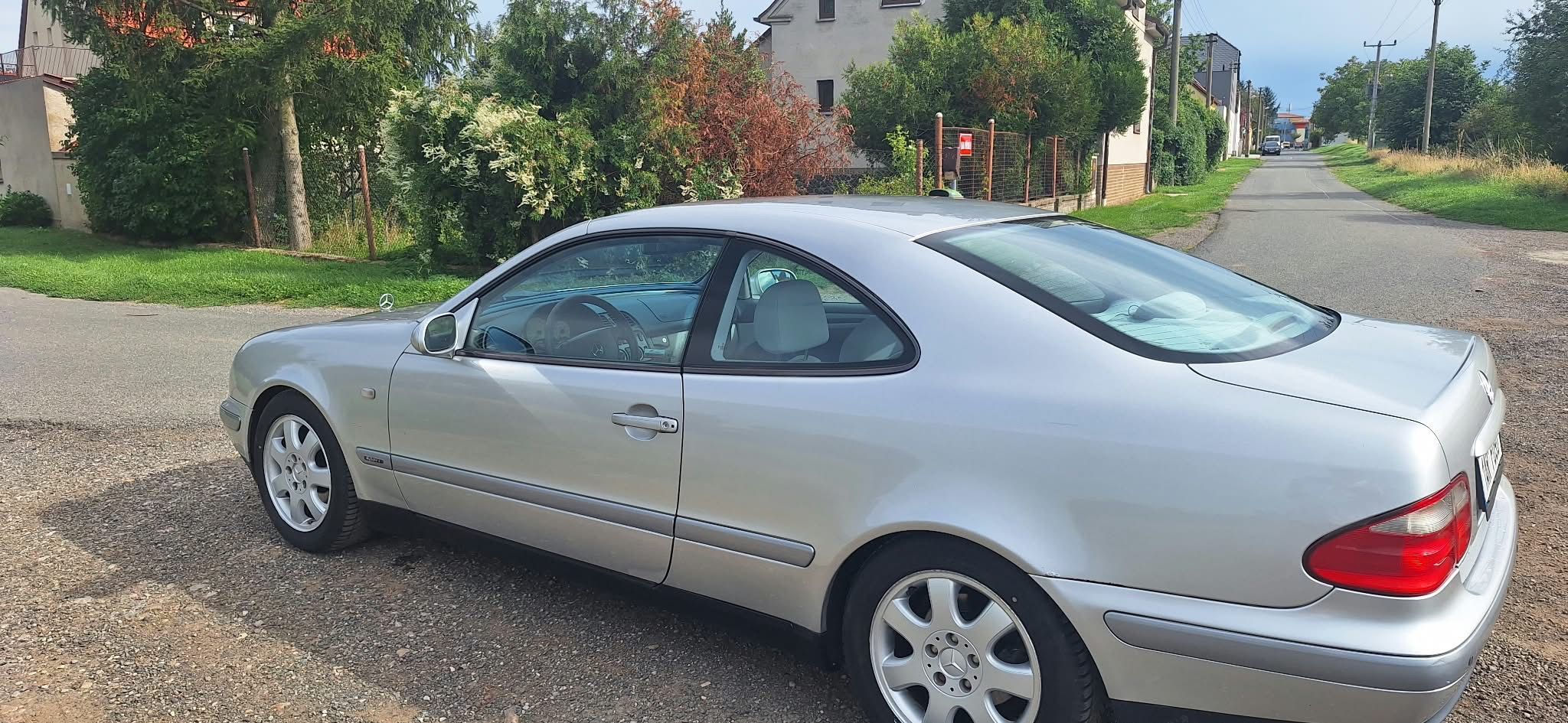 Mercedes-Benz CLK, 208 Sport - fotka 5