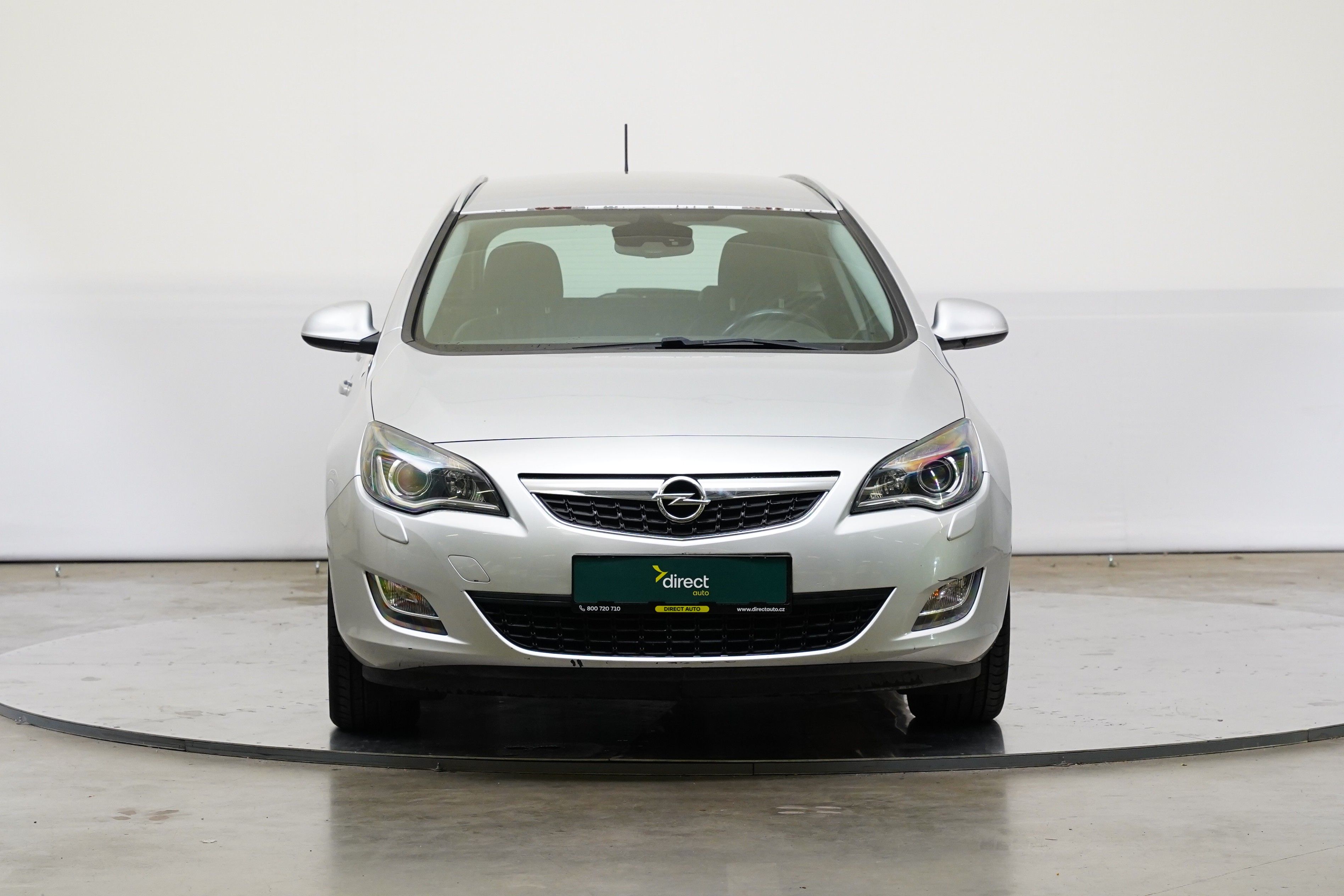 Opel Astra, 1.4 T 103 kW - fotka 4