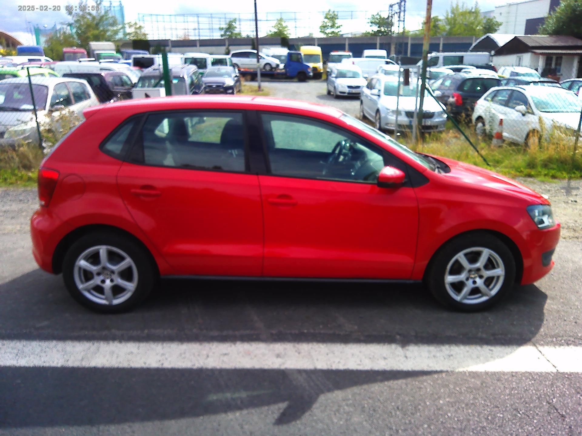 Volkswagen Polo, 1.4i 63 kW, klima, nová STK - fotka 6