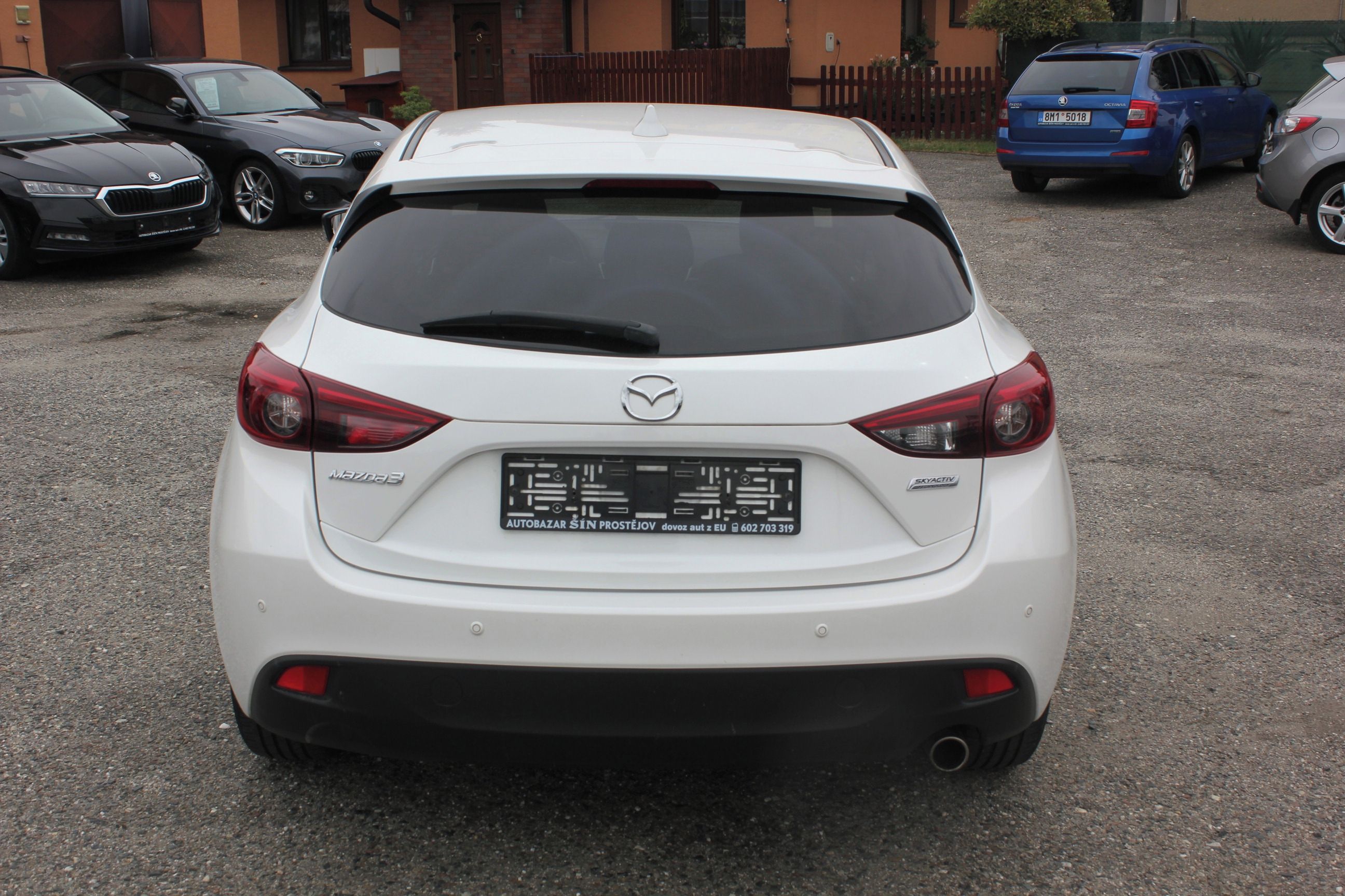 Mazda 3, 1.5 Skyactiv-G, VÝHŘEV,BIXENON - fotka 6