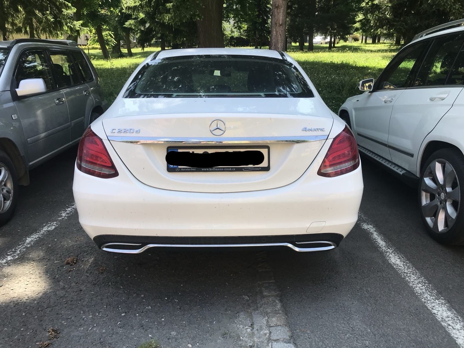 Mercedes-Benz Třídy C, 220d 4matic - fotka 3