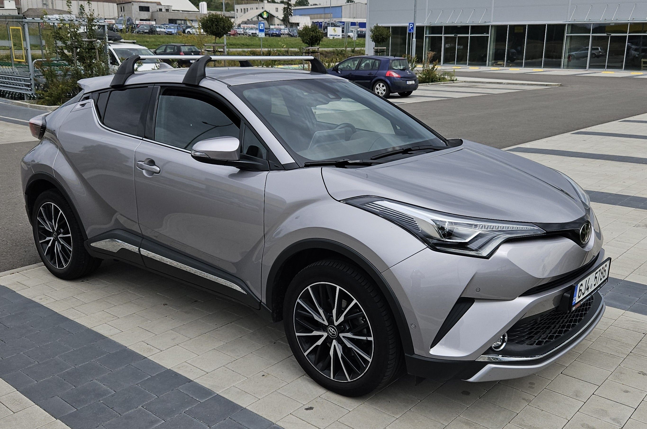 Toyota C-HR, Toyota C-HR 1.2 Turbo Executiv - fotka 2