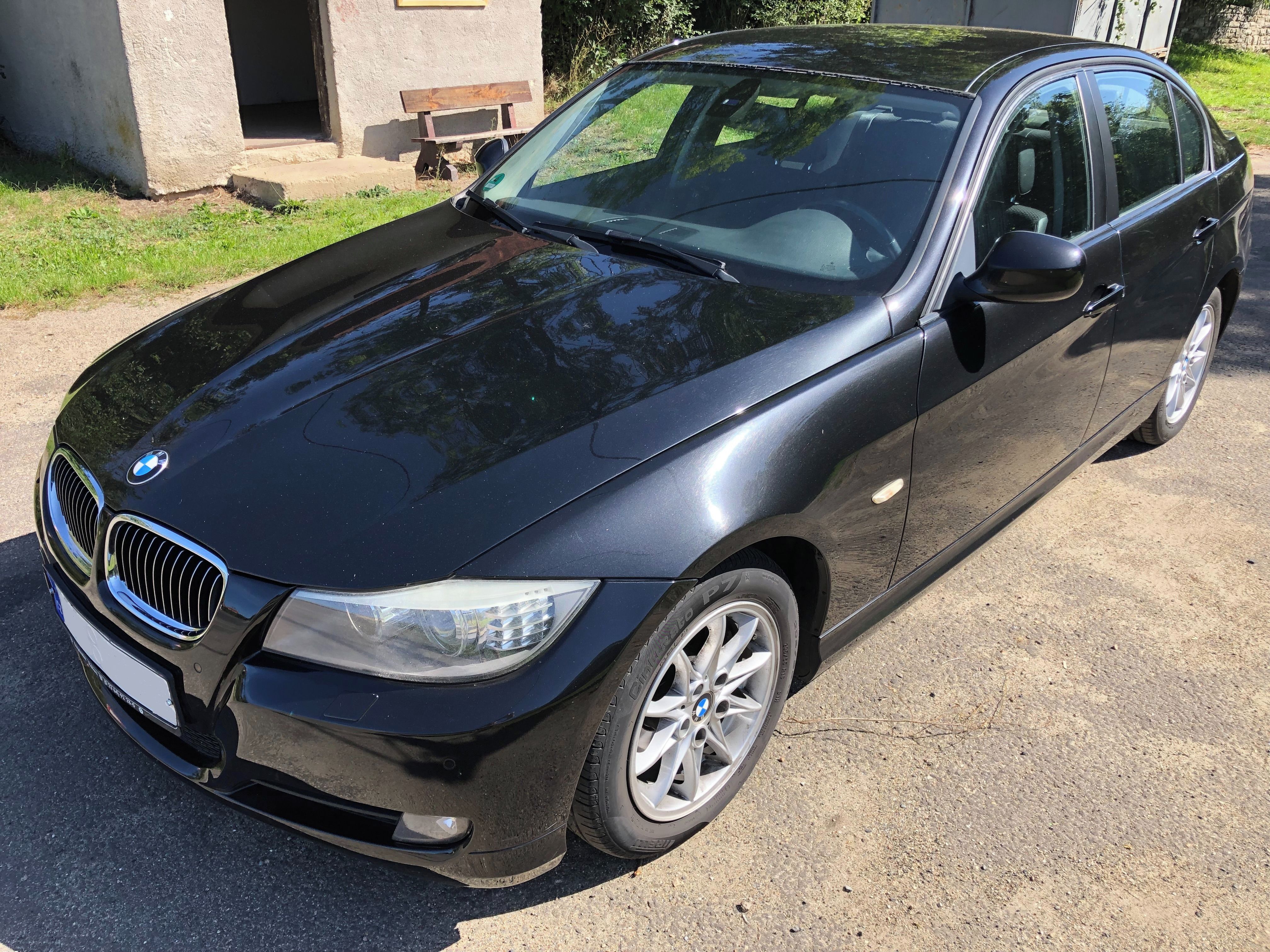 BMW Řada 3, 318d