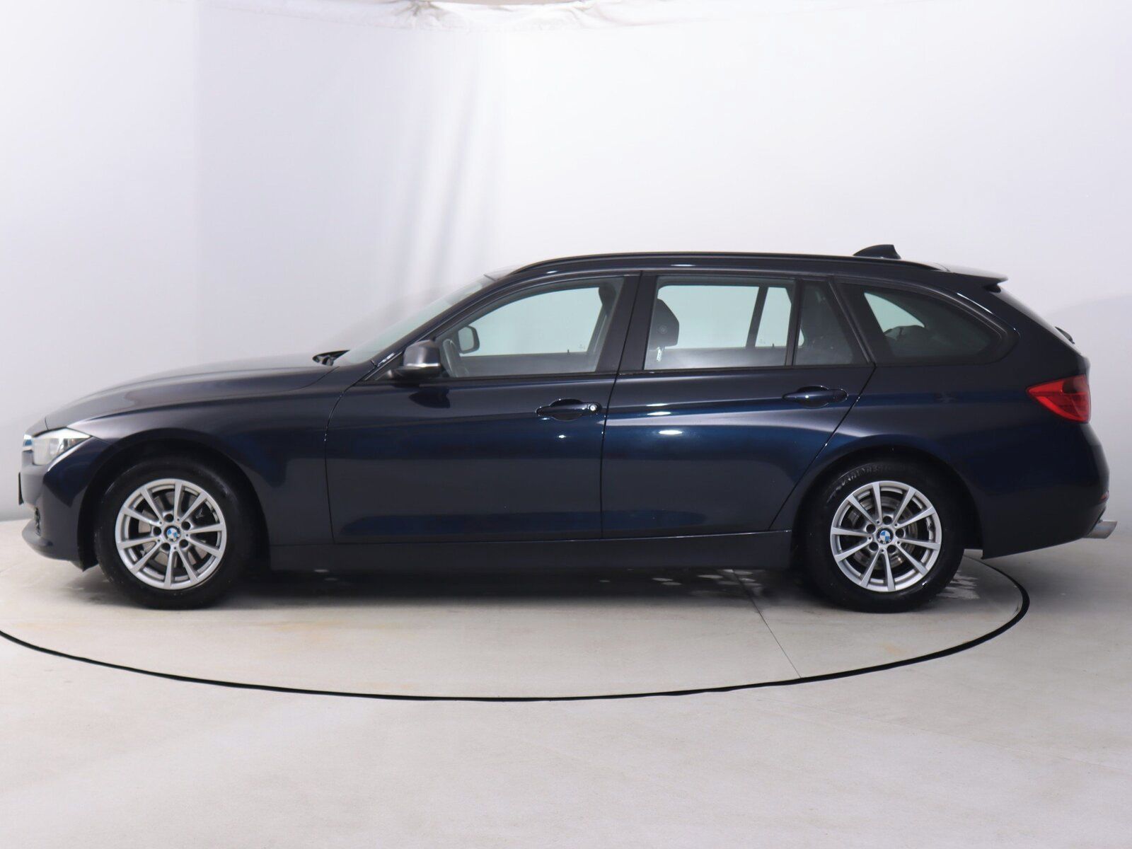BMW Řada 3, 320 d, Automat, Serv.kniha - fotka 3