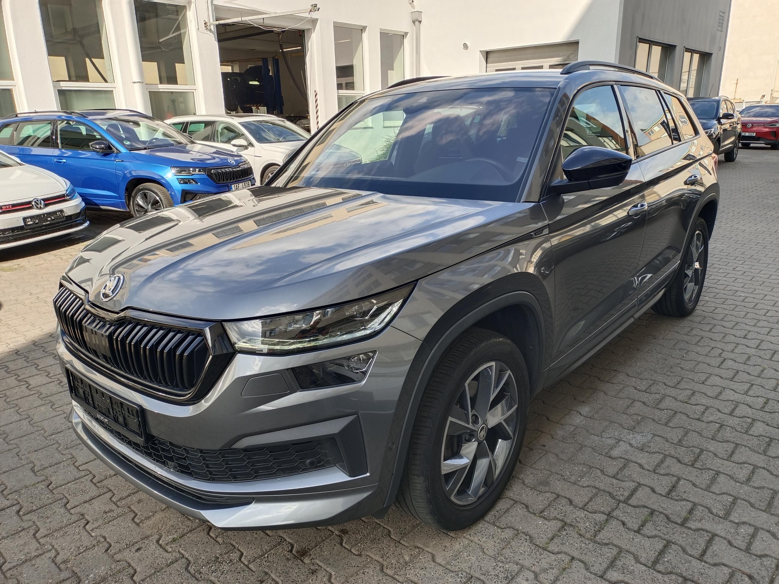 Škoda Kodiaq, TDI 147kW 4x4 DSG Sportline - fotka 3