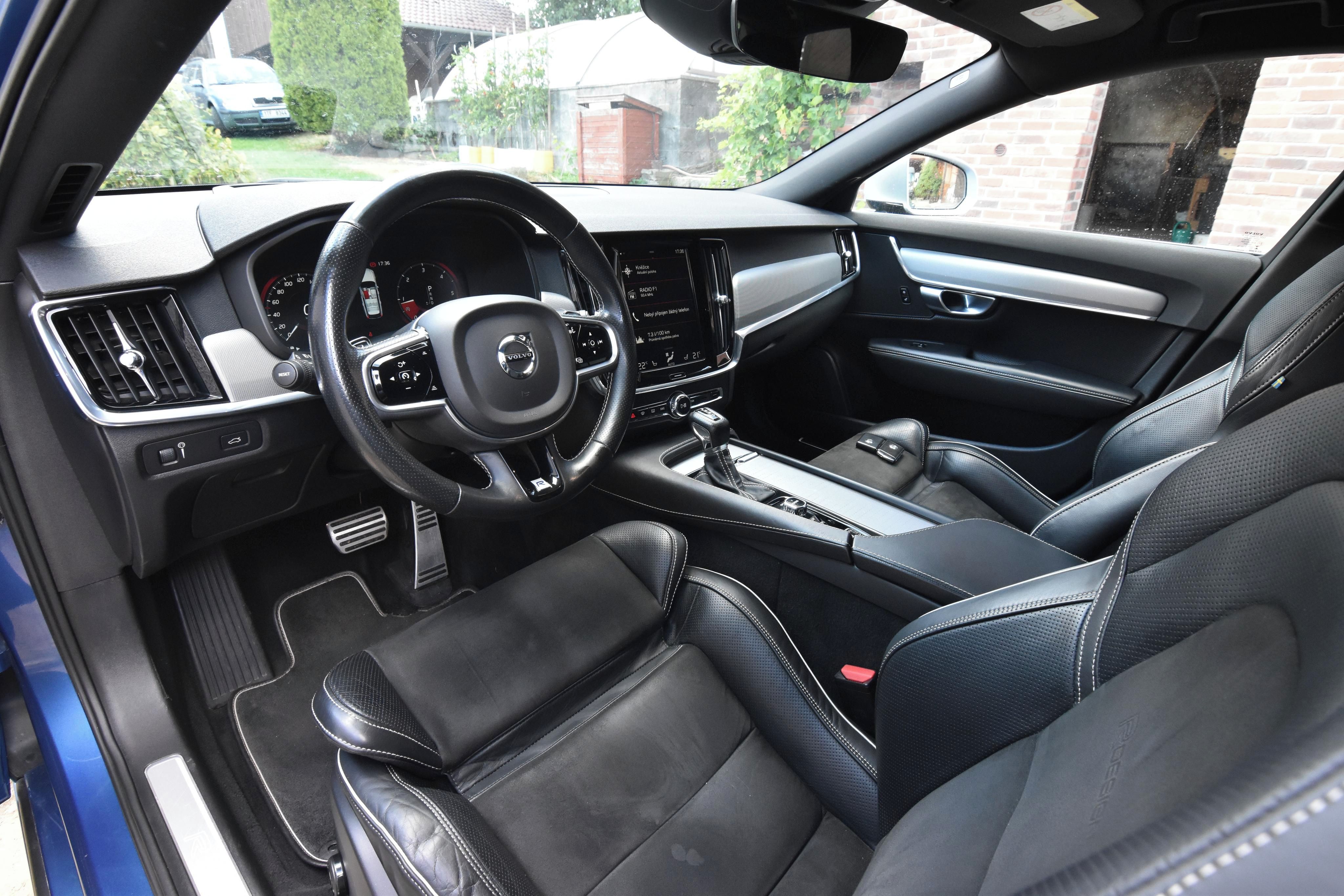 Volvo V90, D5 AWD R-Design Polestar 177kw - fotka 6