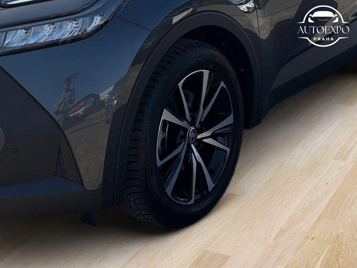 Toyota C-HR, Teamplayer 2,0-Plug-in Hybrid - fotka 6