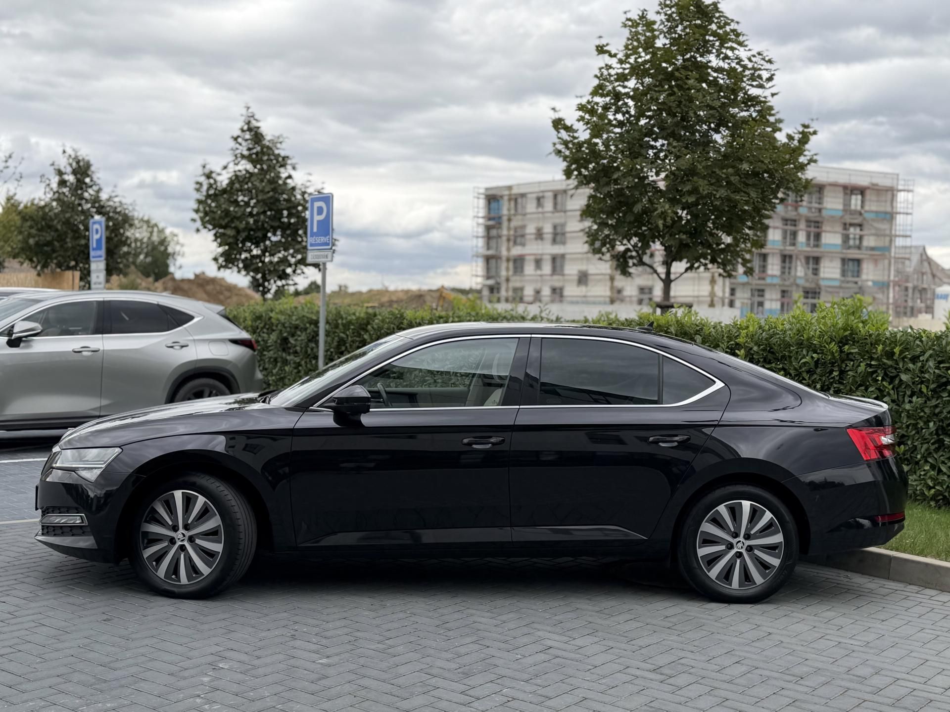 Škoda Superb, 2.0 TDi 110 kW/DSG/DPH - fotka 2