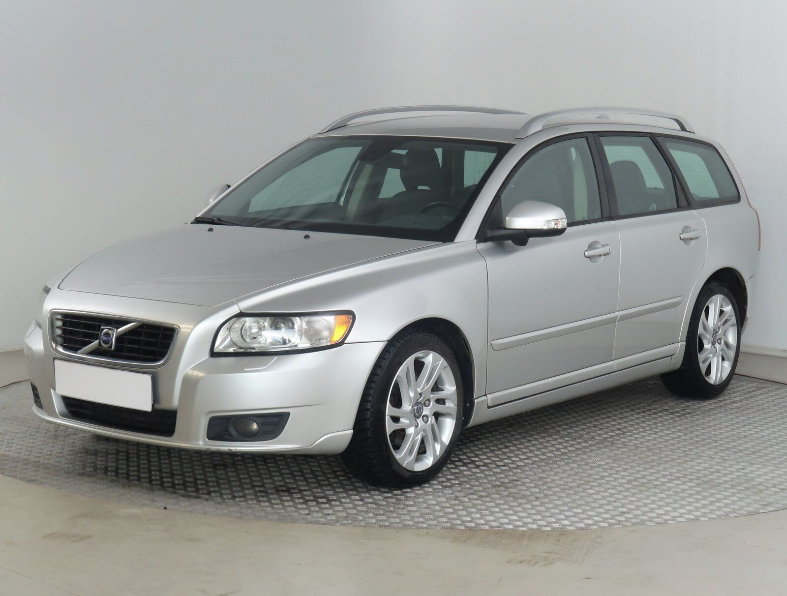 Volvo V50, 2.0 D, Automatická klima - fotka 2