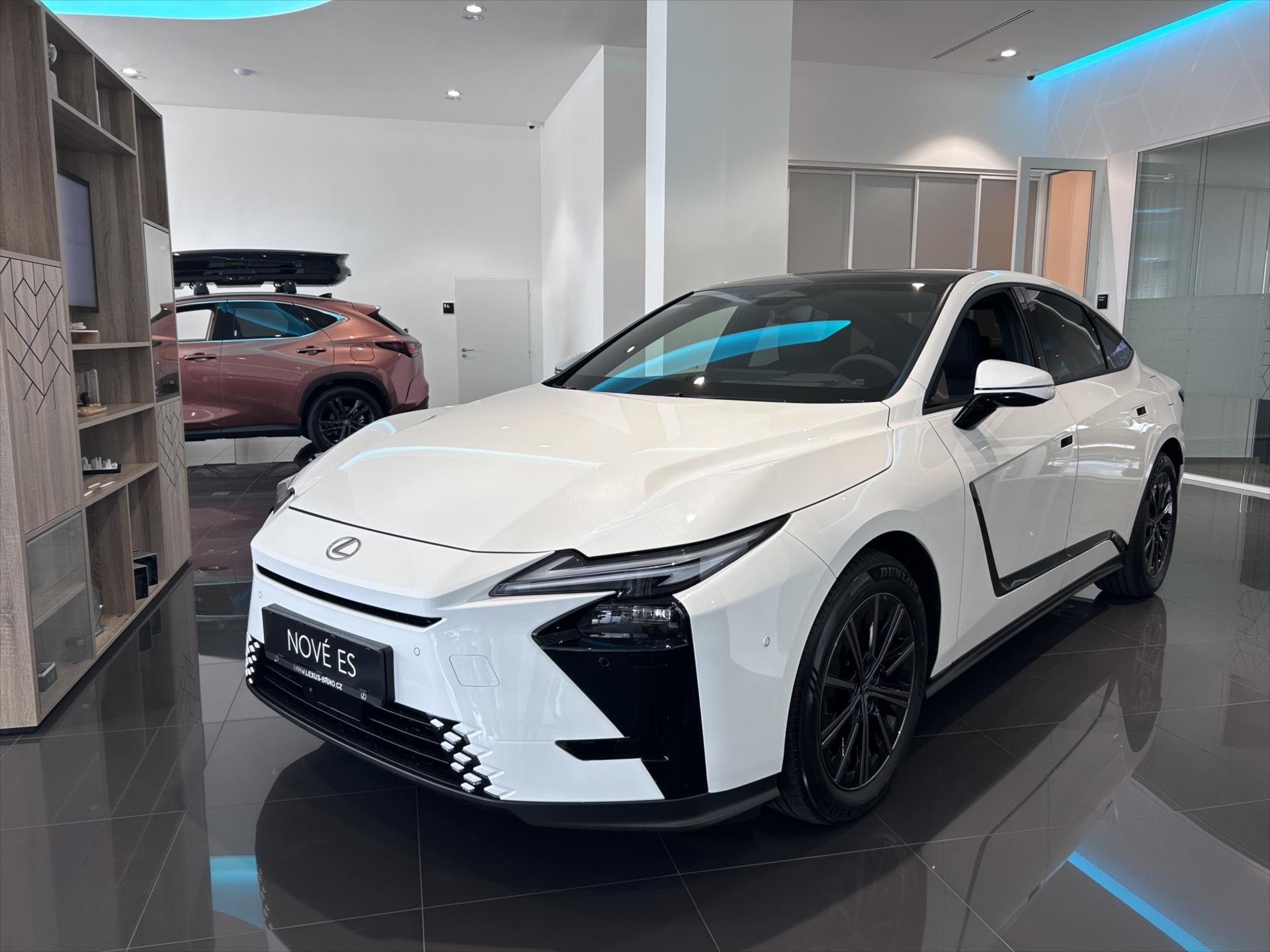 Lexus ES 300h, 2.5   Prestige + Paket Top