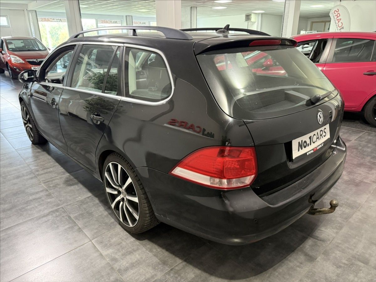 Volkswagen Golf, 1,4   TSI VÝHŘEV KLIMA R18 ALU - fotka 4