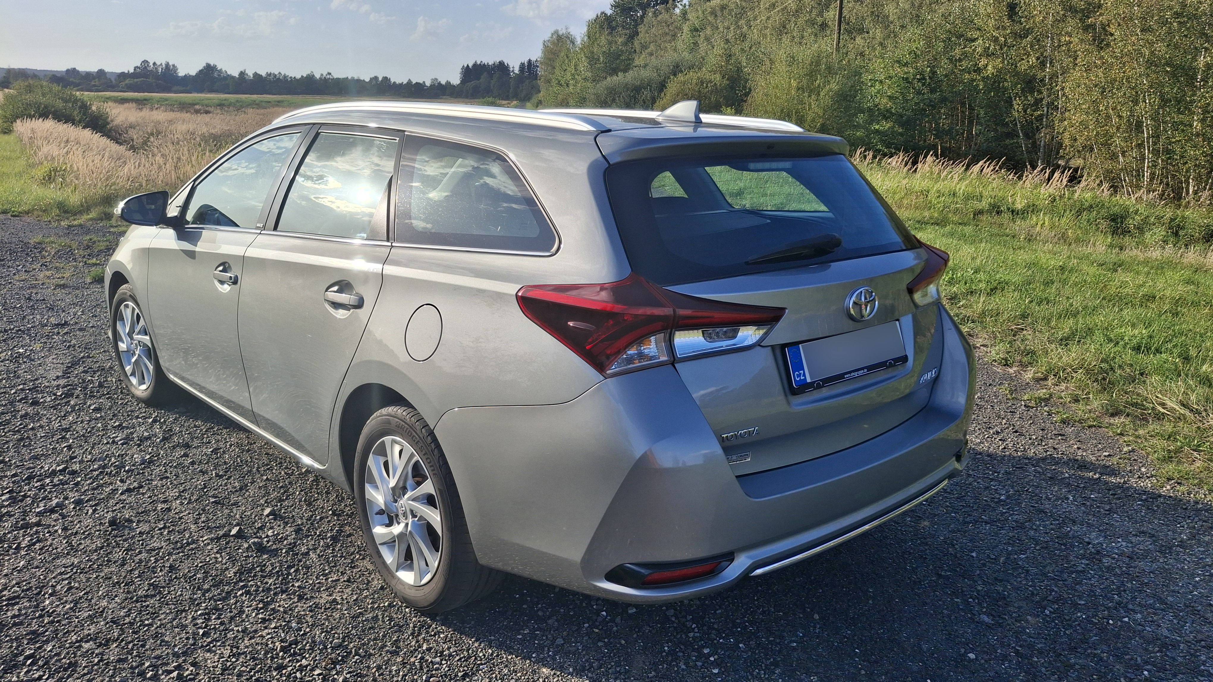 Toyota Auris, Turning sport Edition S 1,2 - fotka 5