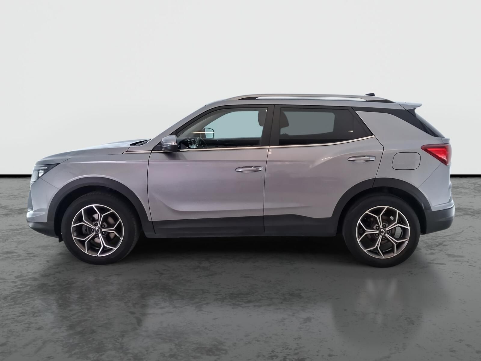 SsangYong Korando, 1.5 T-GDI, Záruka, Automat - fotka 3