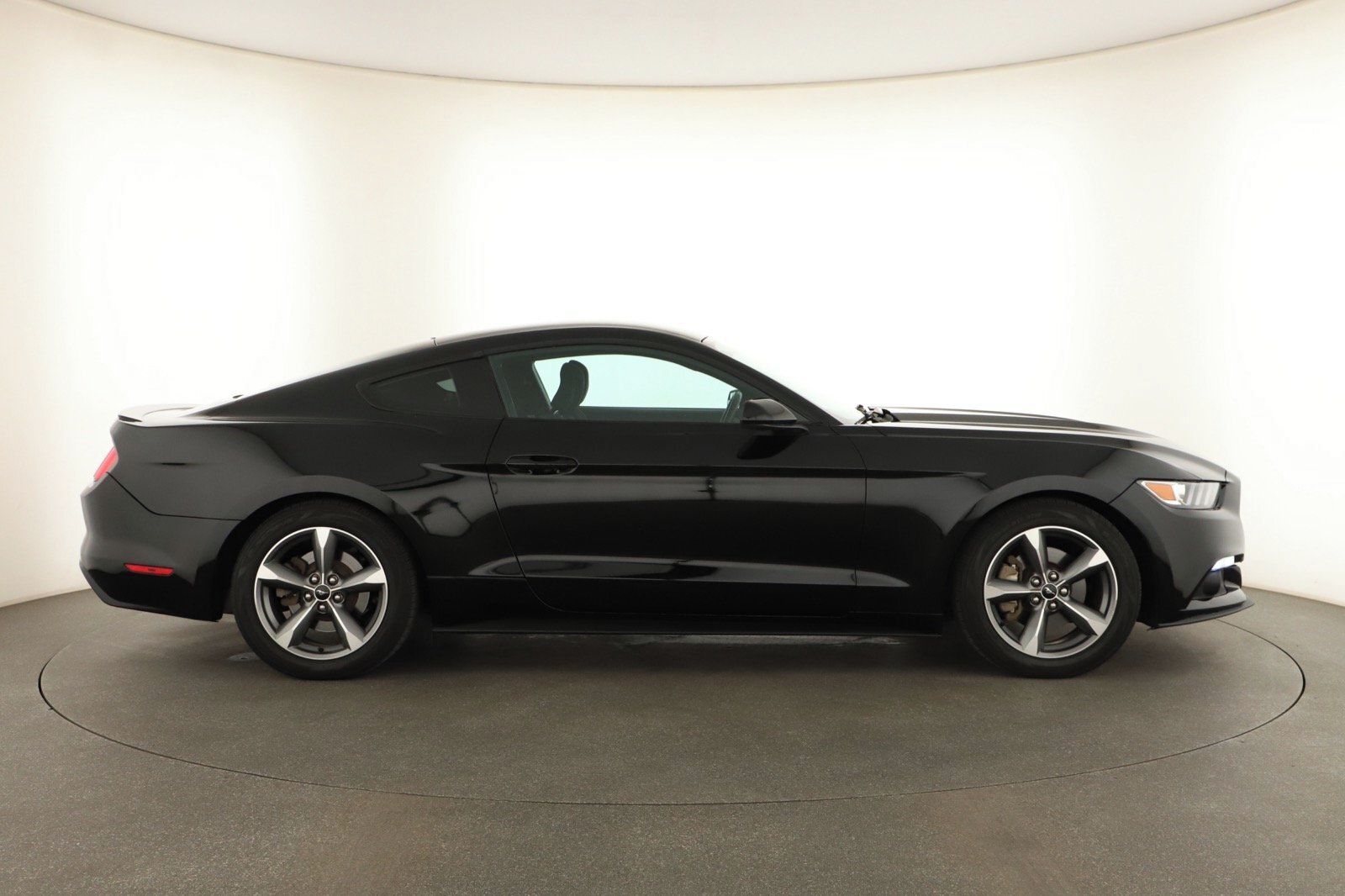 Ford Mustang, 3.7 V6, Automat, Bi-Xenony - fotka 6