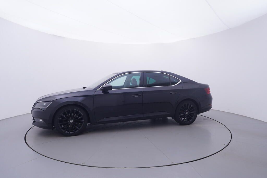 Škoda Superb, Style 2.0 TDI 140 kW - fotka 2