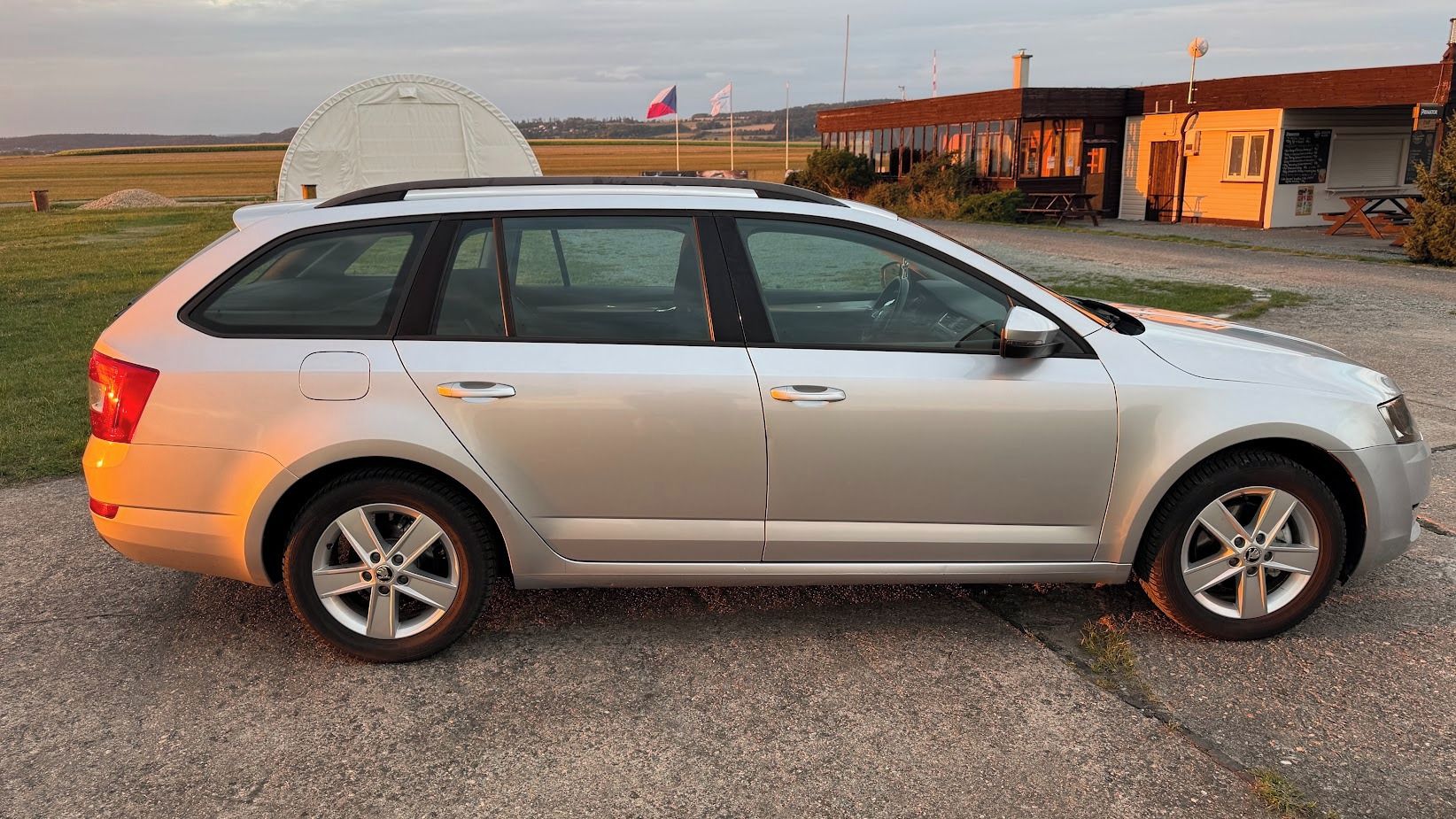 Škoda Octavia - fotka 6