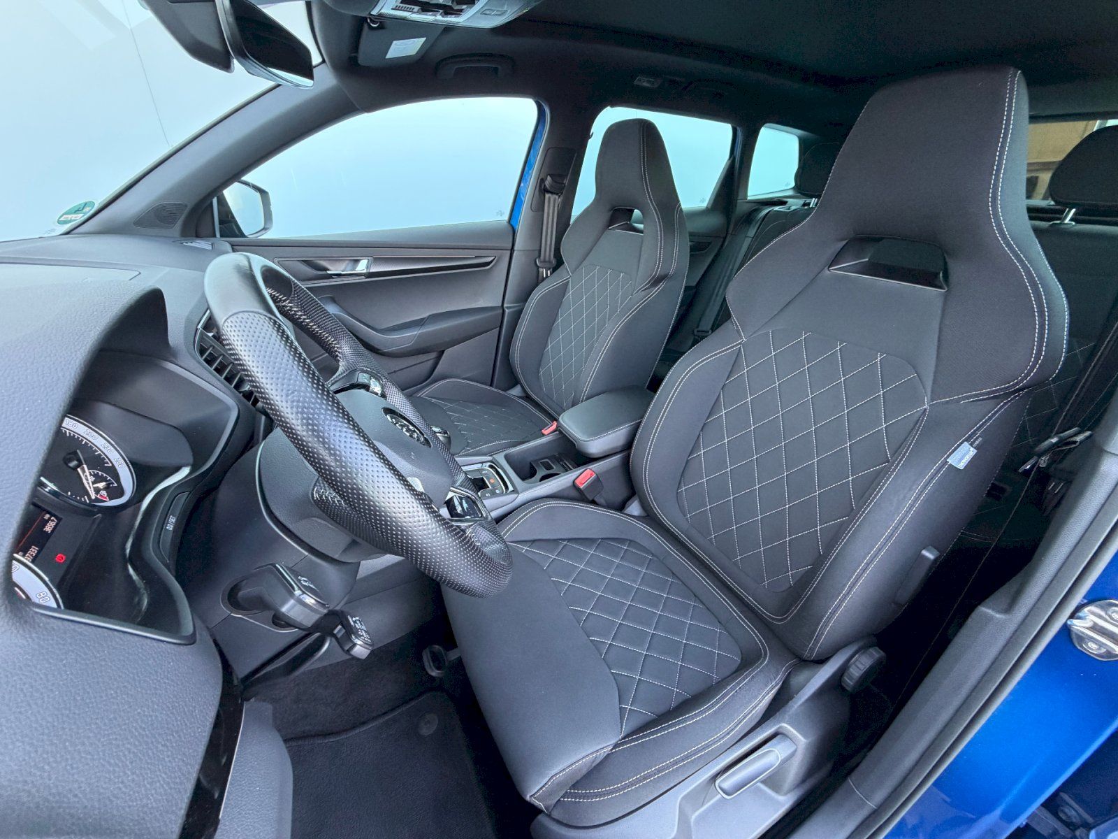 Škoda Karoq, 1.5 TSI 110kW SportLine - fotka 6
