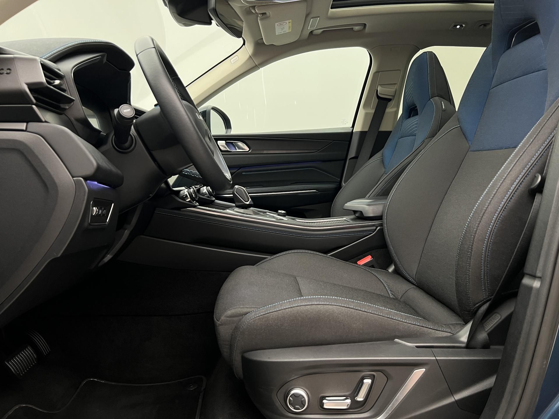 Lynk & Co 01, PHEV AUT - fotka 3