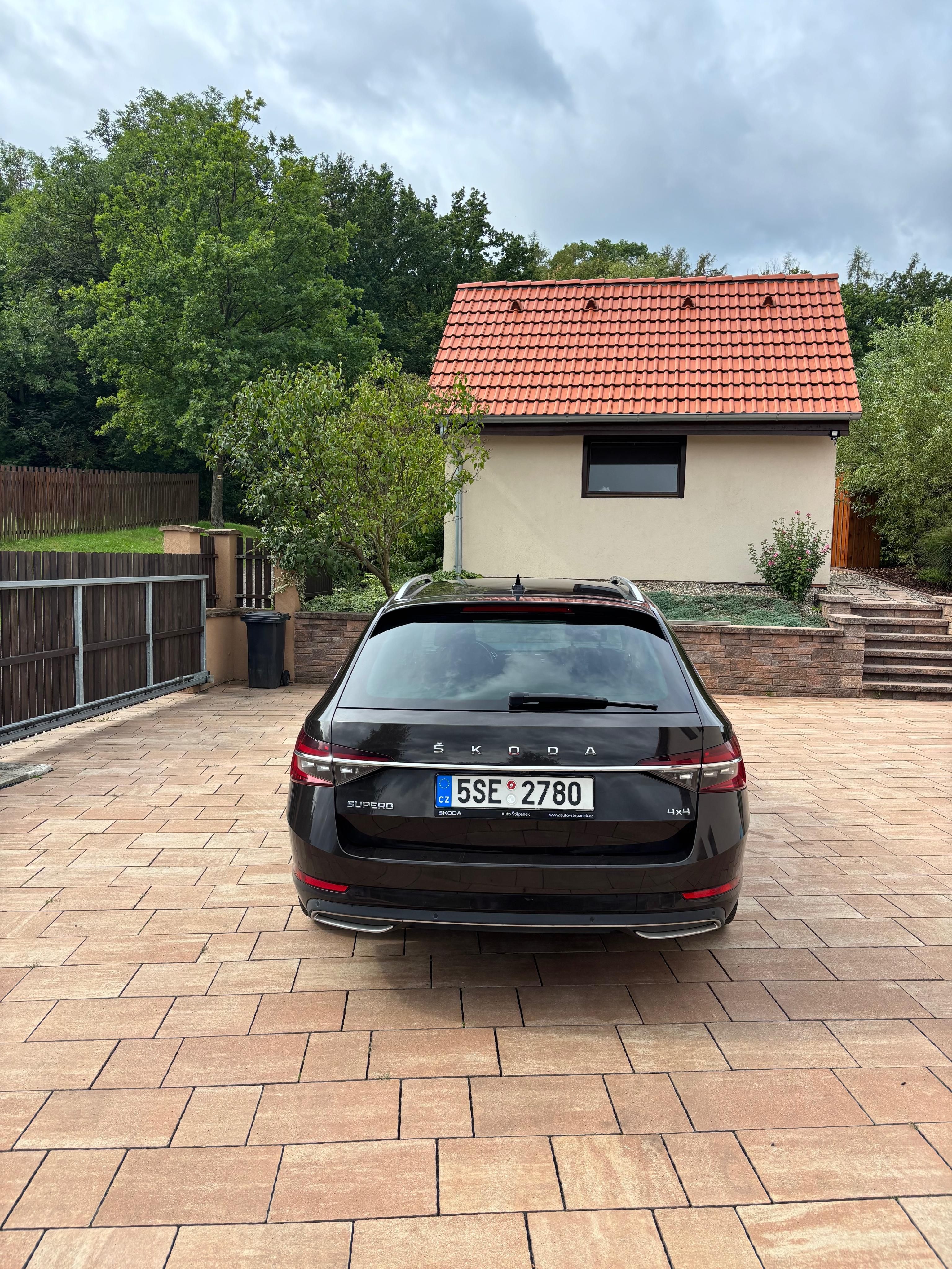 Škoda Superb, Škoda Superb 2.0 TDI, L&K, 4x4 - fotka 6