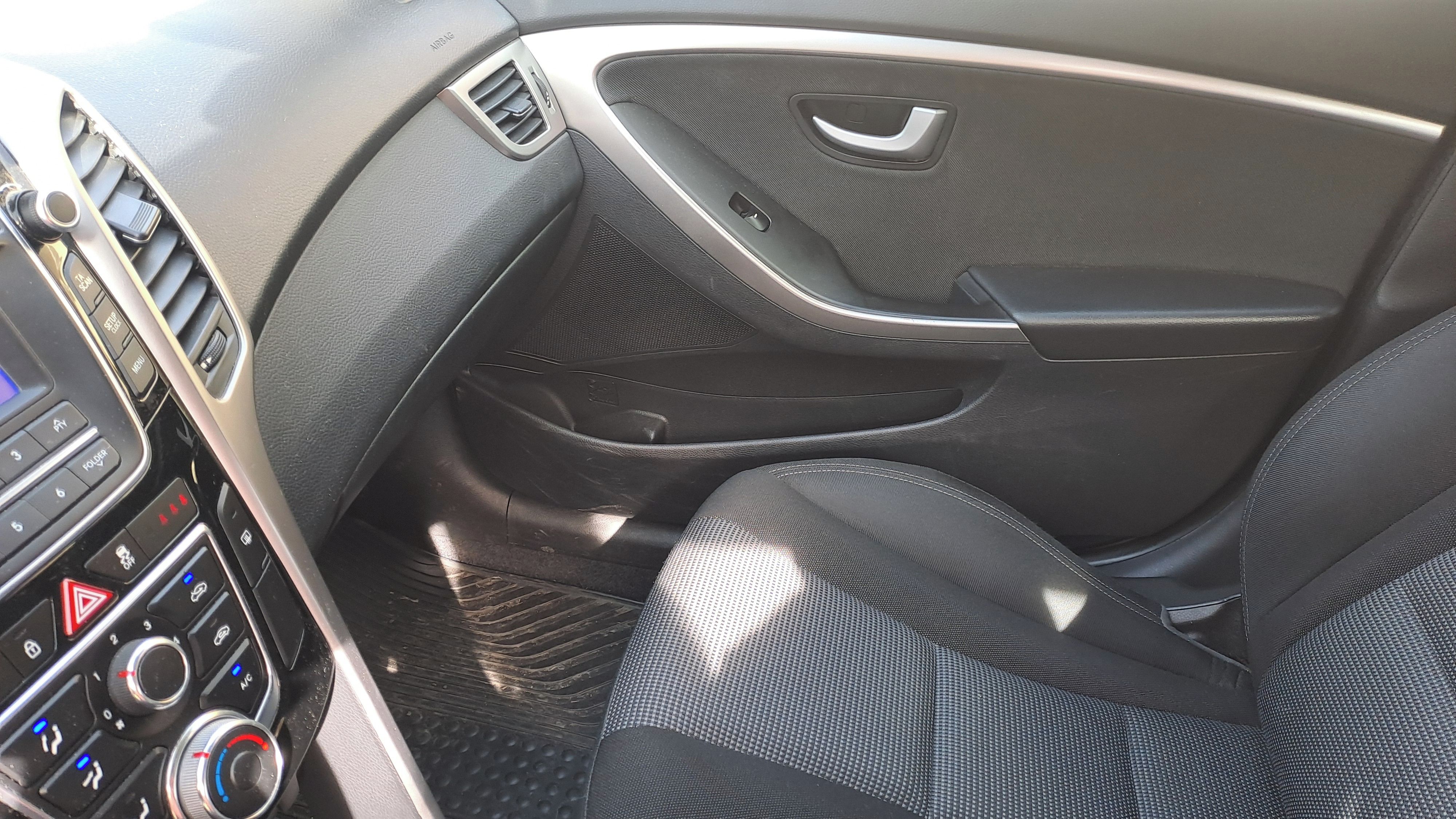 Hyundai i30, i30 kombi.1.majitelka, serv.kn - fotka 2
