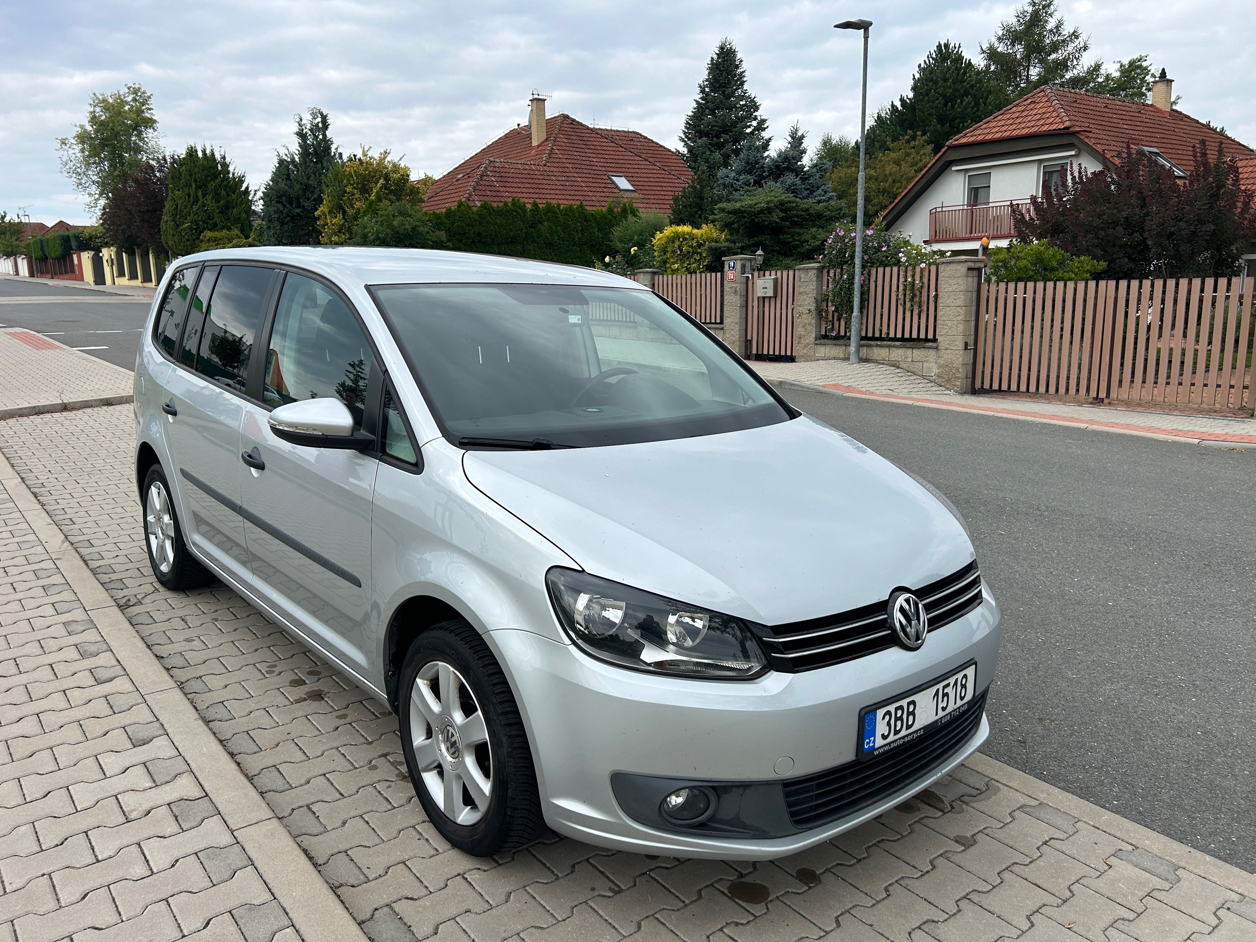 Volkswagen Touran, 1.4 TSI TRENDLINE ECOFUEL CNG - fotka 2