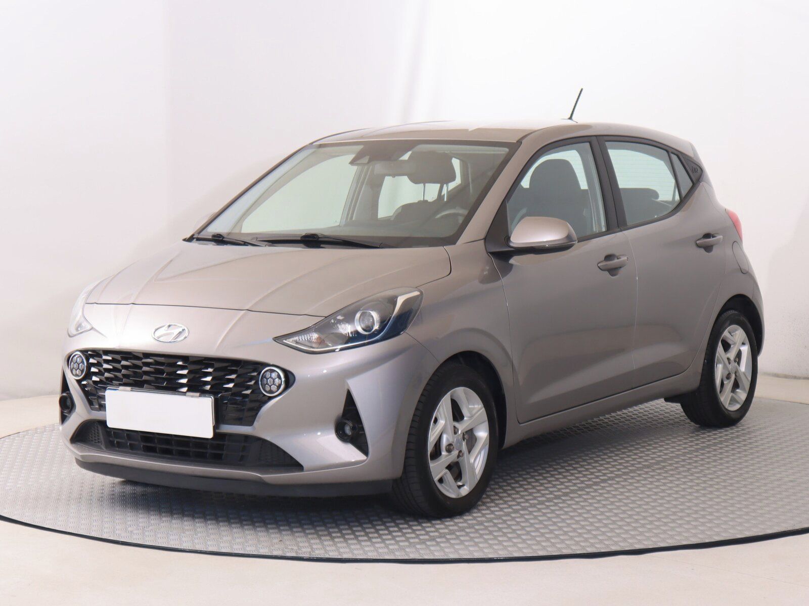 Hyundai i10, 1.2, Start, Automat - fotka 2