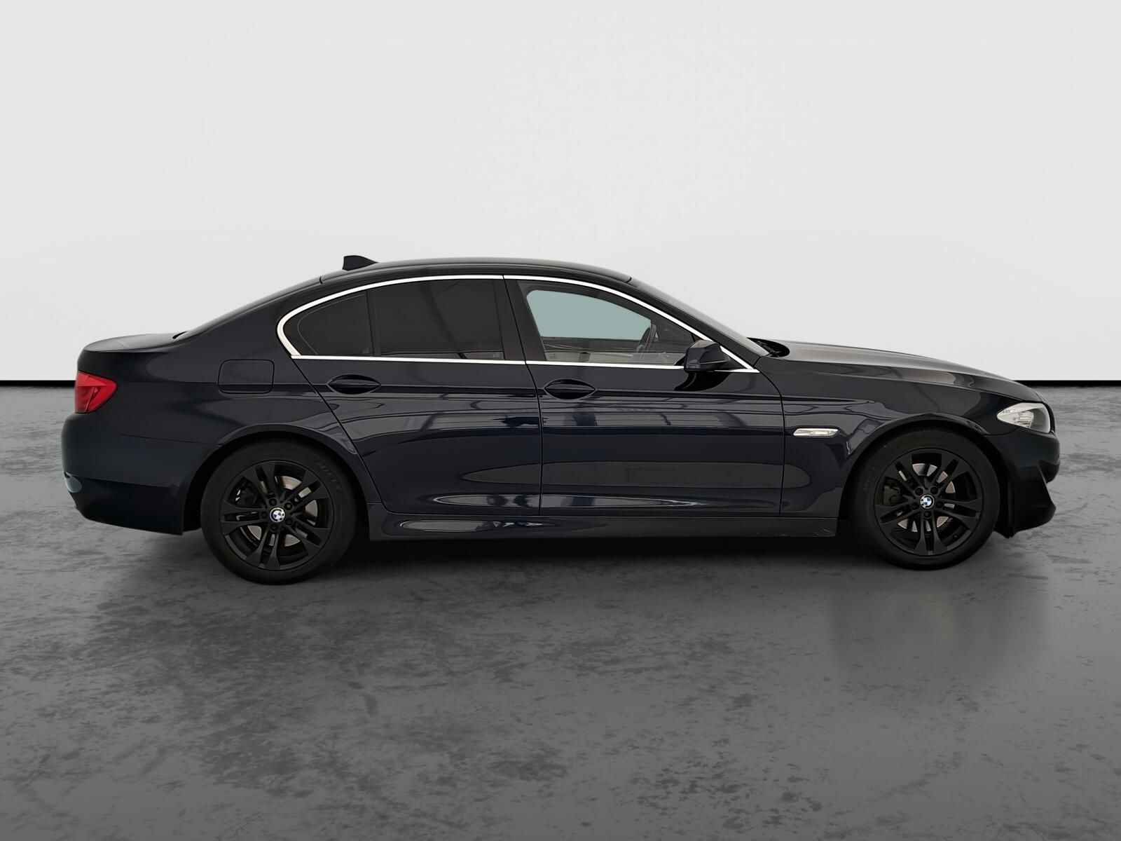 BMW Řada 5, 520d, Serv.kniha - fotka 6