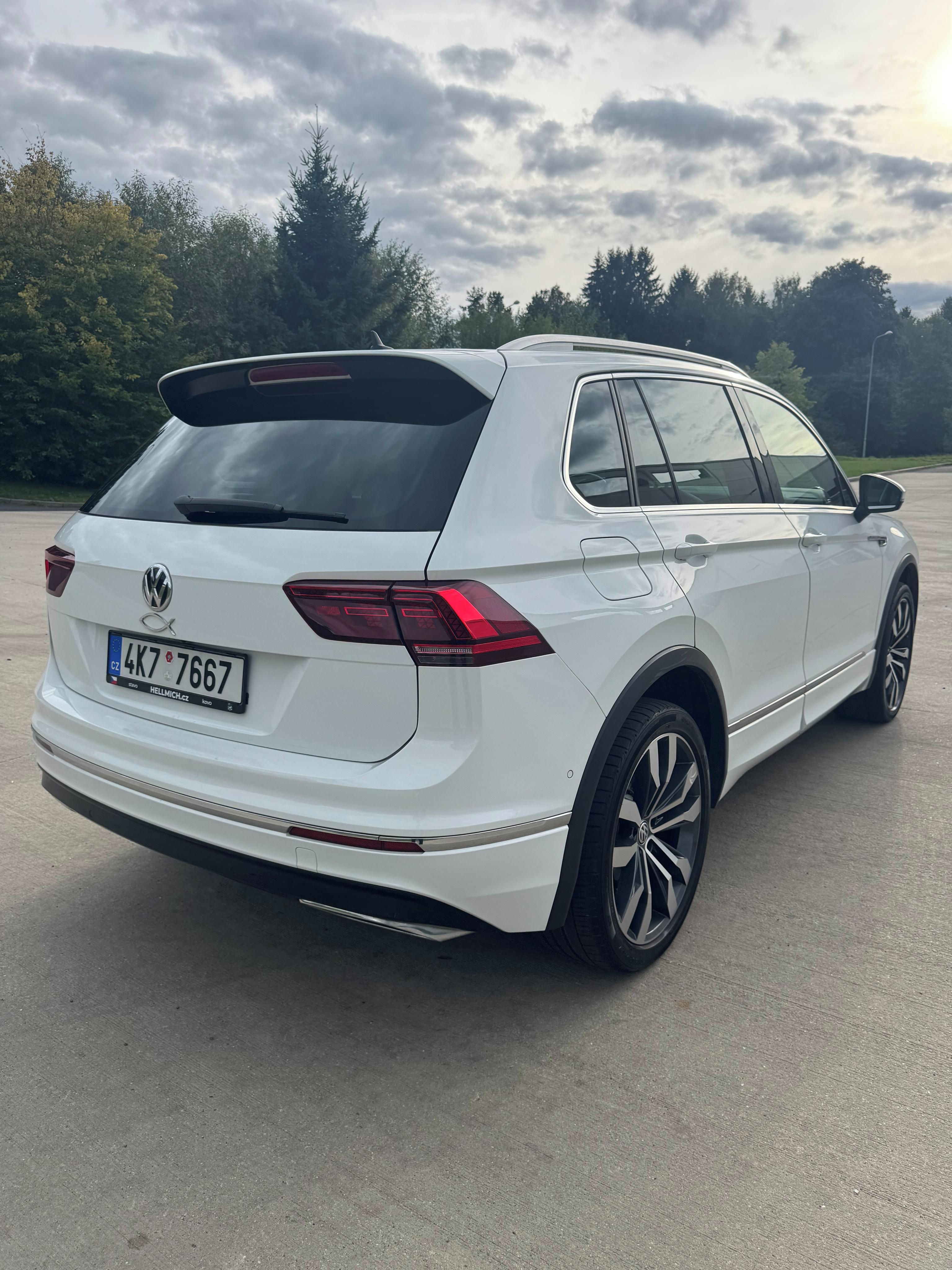 Volkswagen Tiguan, R-Line 4Motion 176kW DSG - fotka 6