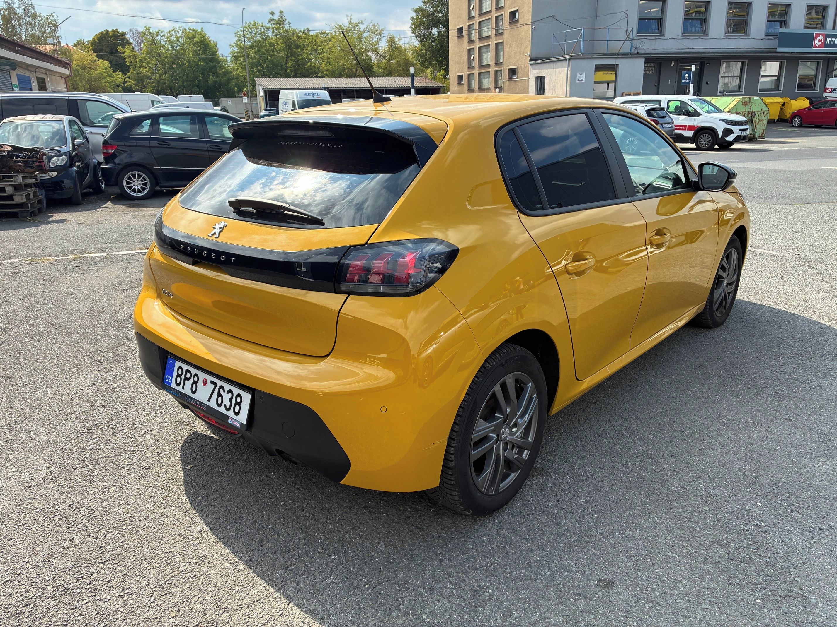 Peugeot 208, 1,2 PureTech Active Pack 75k - fotka 3