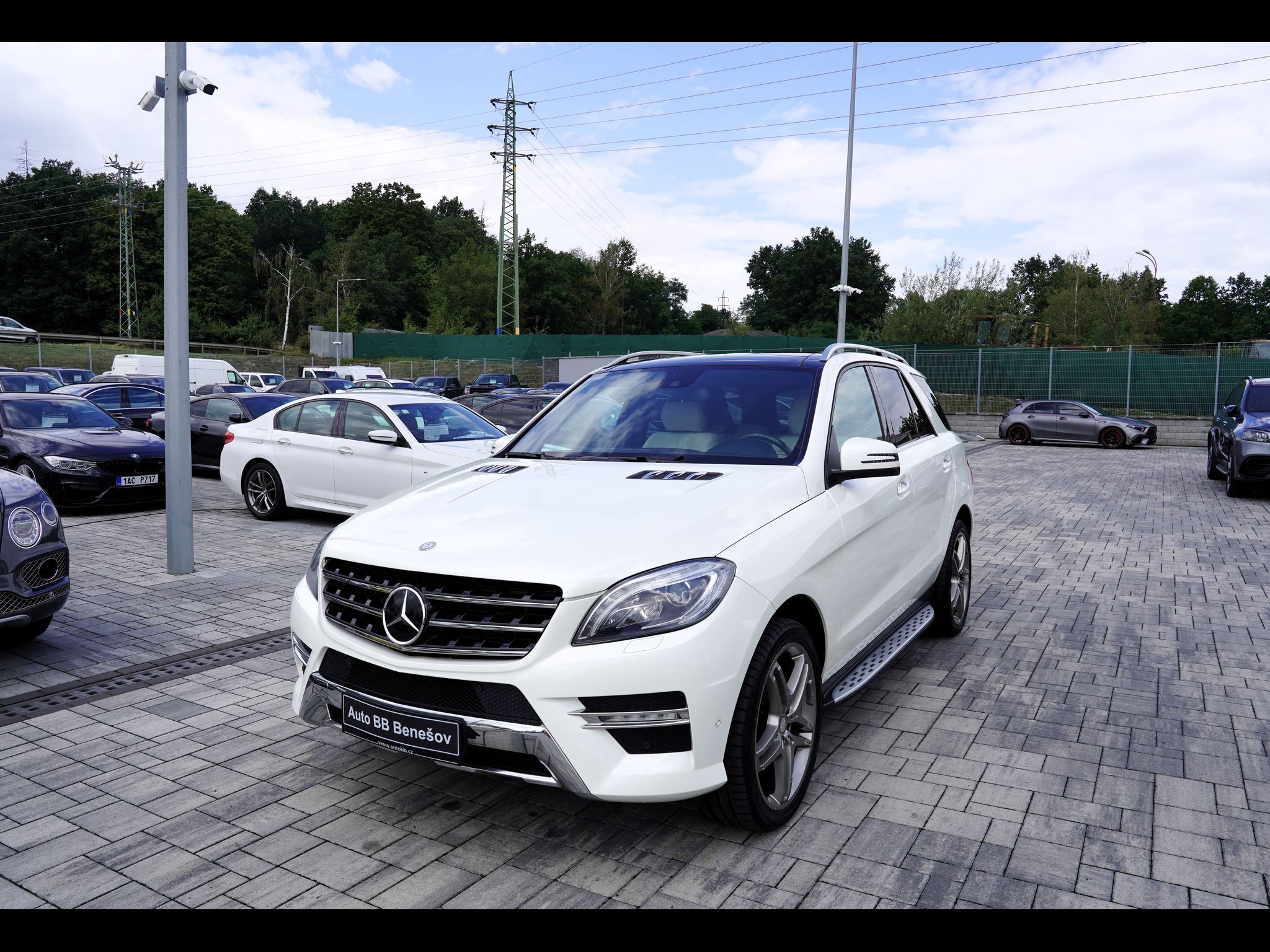 Mercedes-Benz ML, ML 350d AMG, 4Matic/Designo/ČR - fotka 2