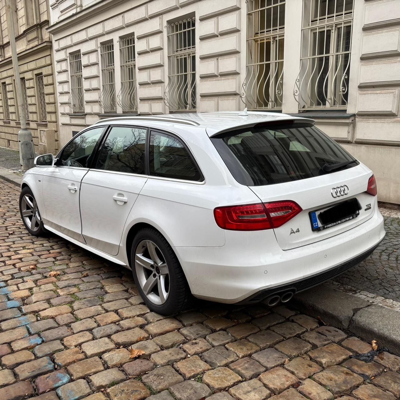 Audi A4 Avant, Audi A4 S-line 2.0 TDI Quattro - fotka 6