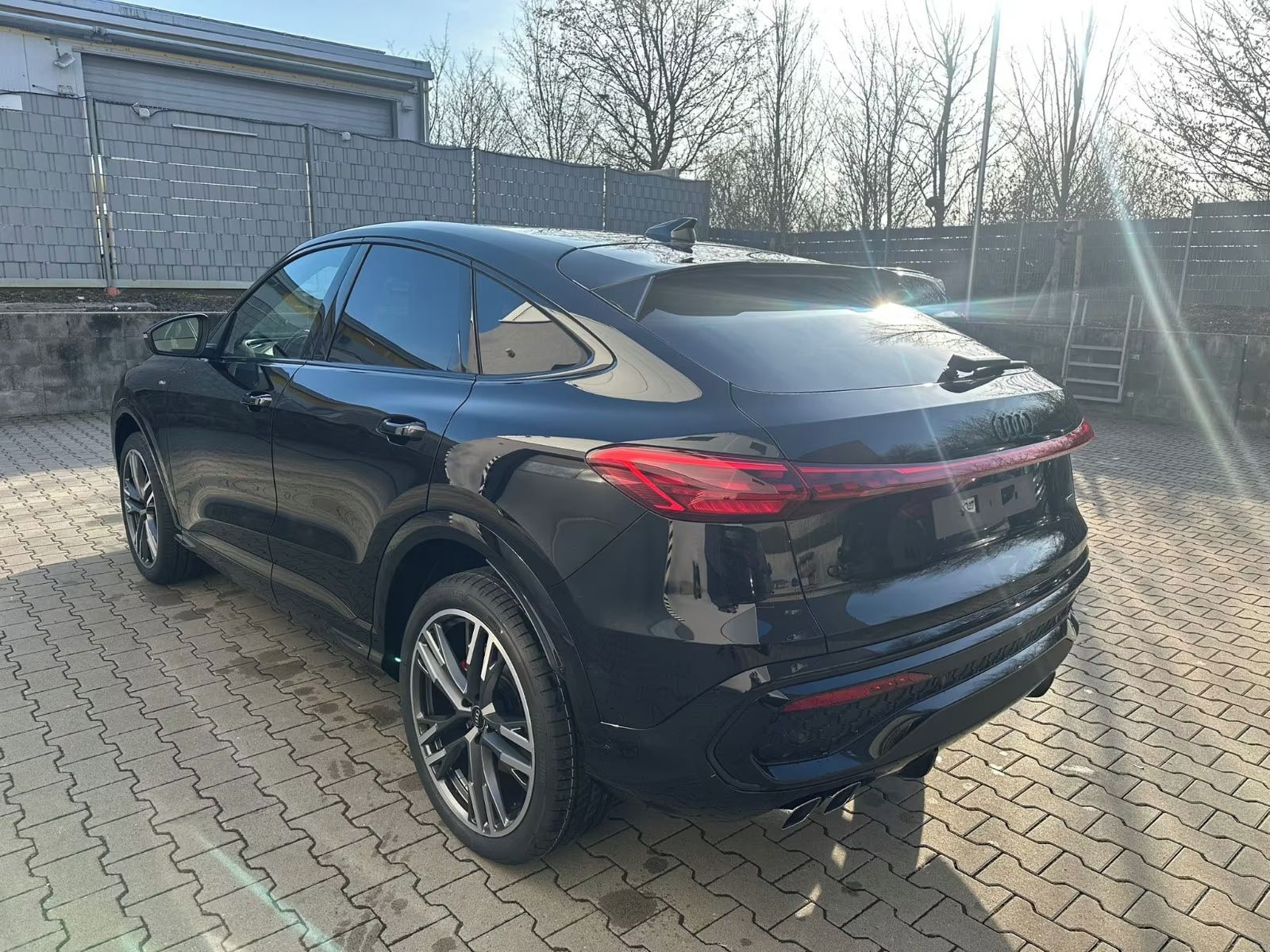 Audi Q5, SB 40 TDI QUATTRO S LINE Nový! - fotka 4
