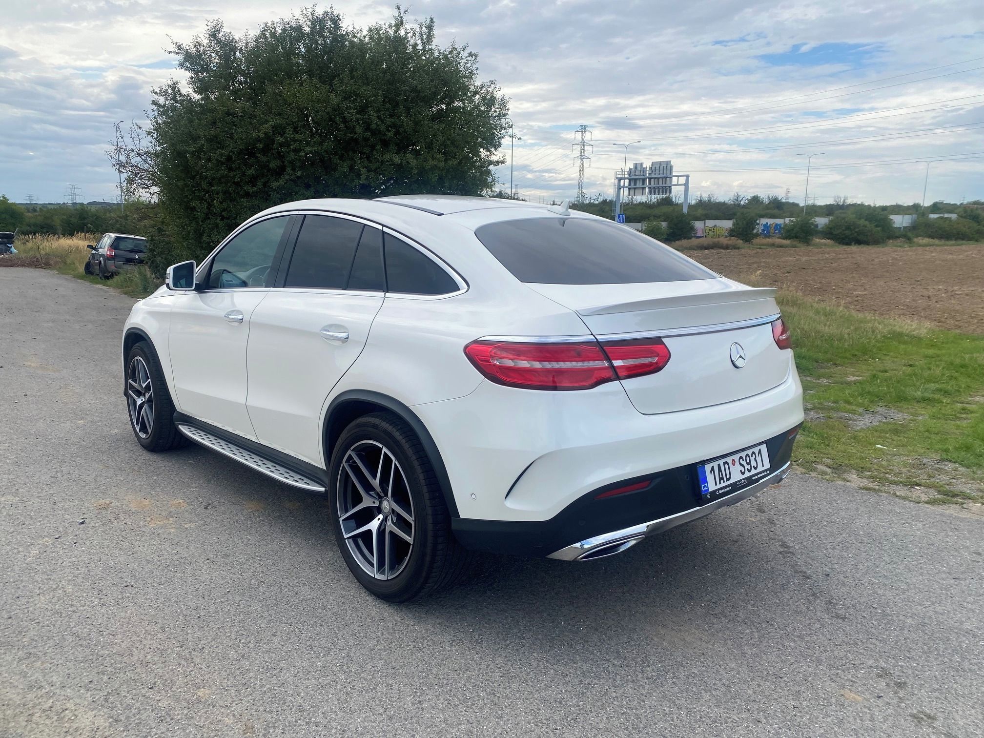 Mercedes-Benz GLE, 350D, 4MATIC - fotka 4