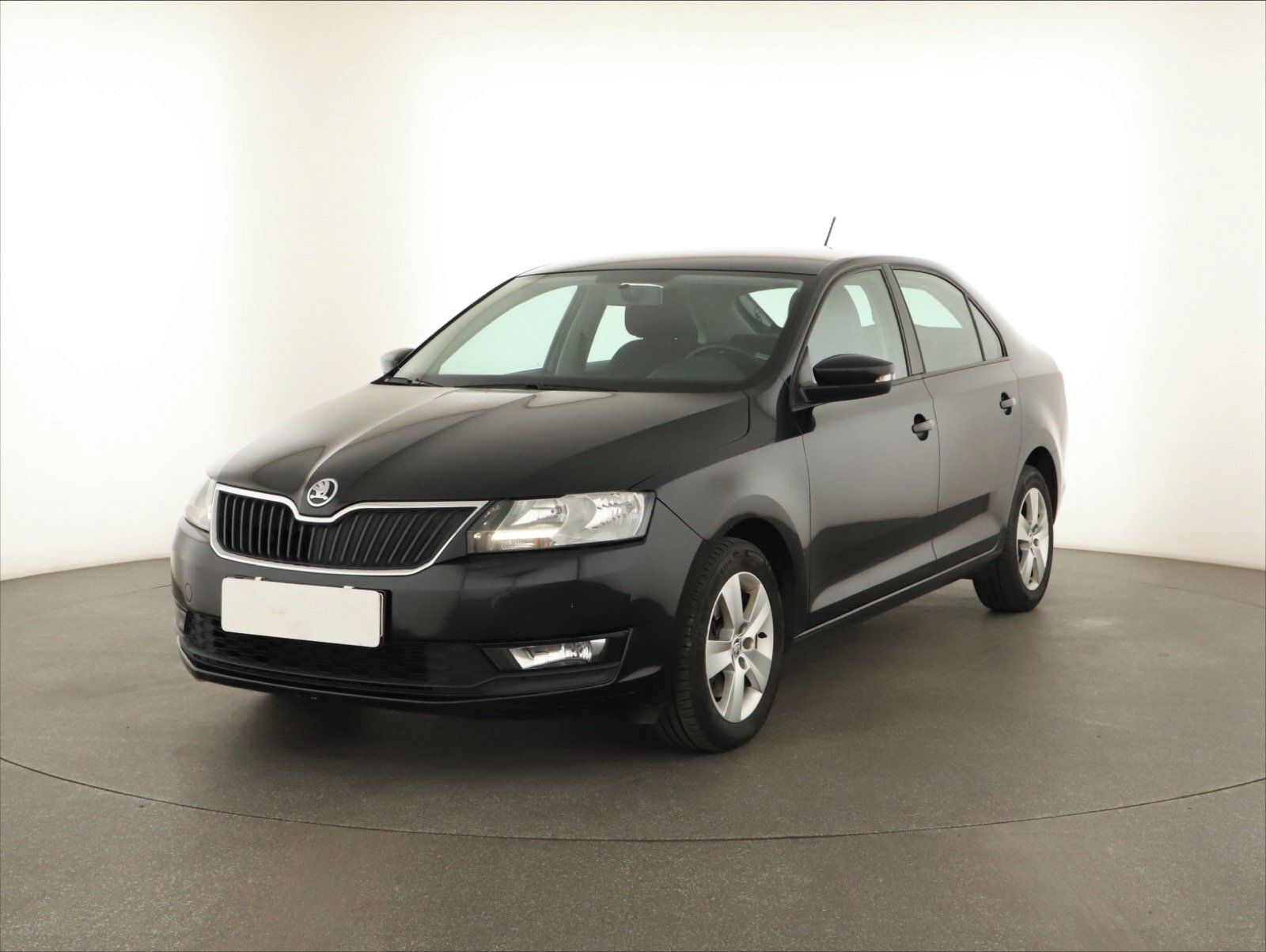 Škoda Rapid, 1.0 TSI, Automat - fotka 2