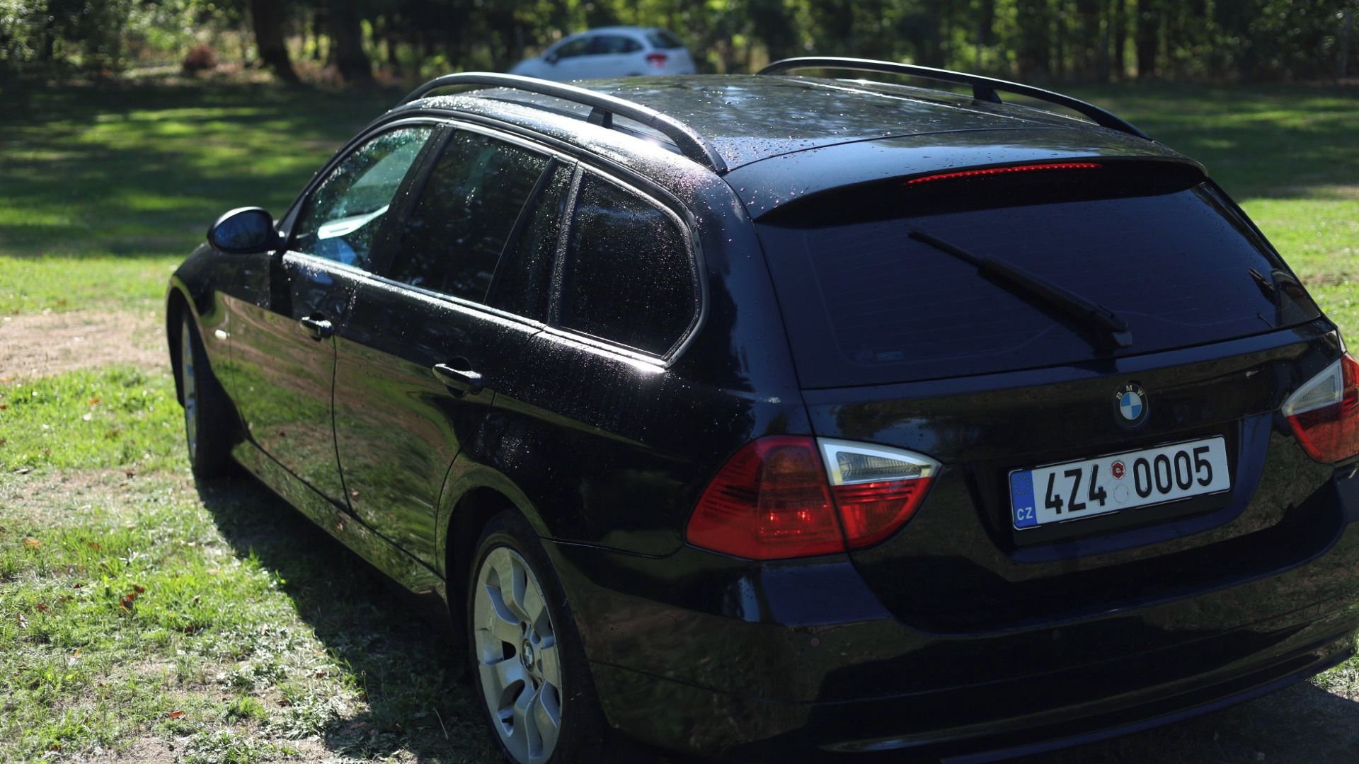 BMW Řada 3, 320 d E91 - fotka 2