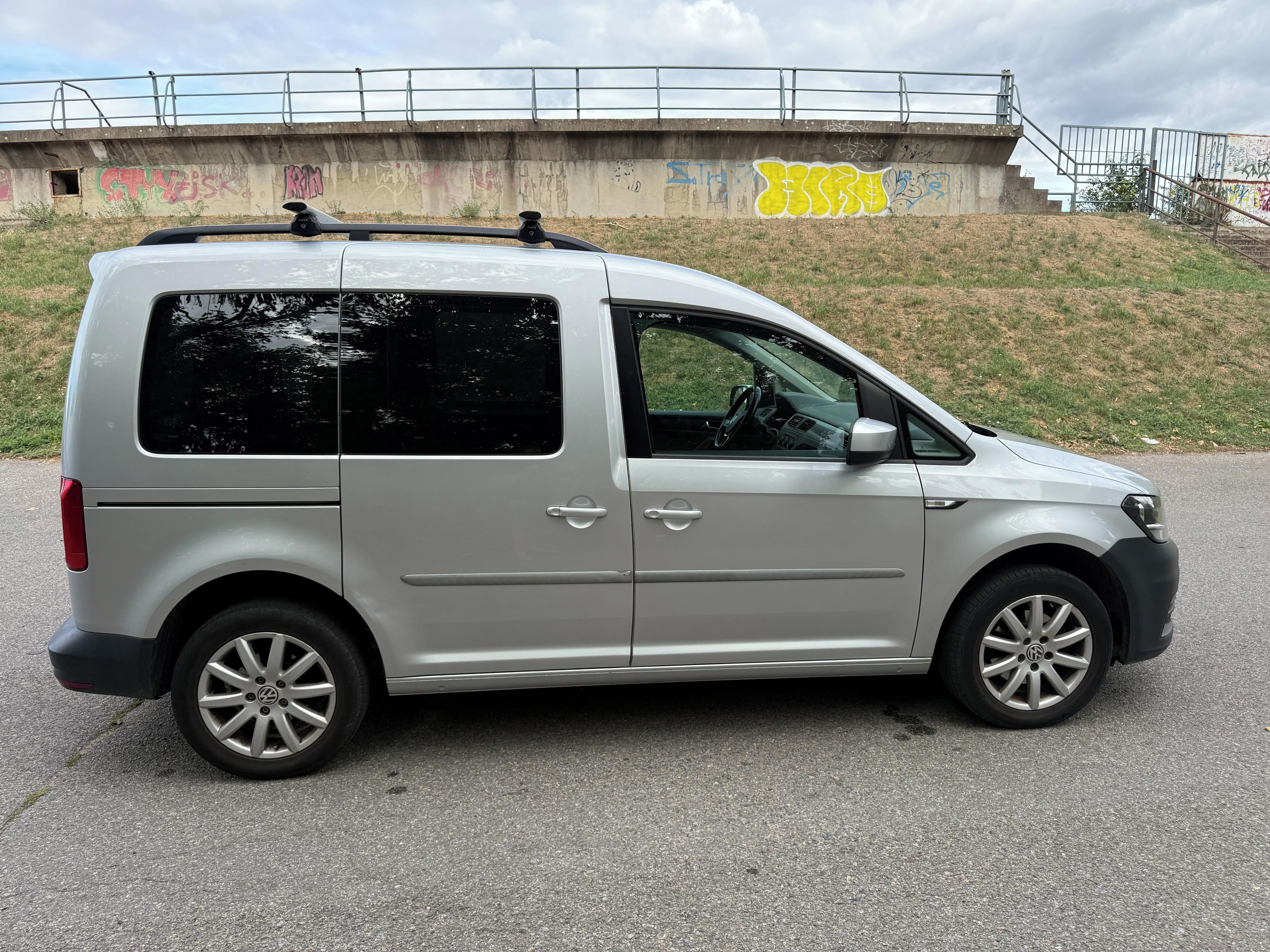 Volkswagen Caddy, 2.0 TDI 75kw - TZ, REZERVA - fotka 5