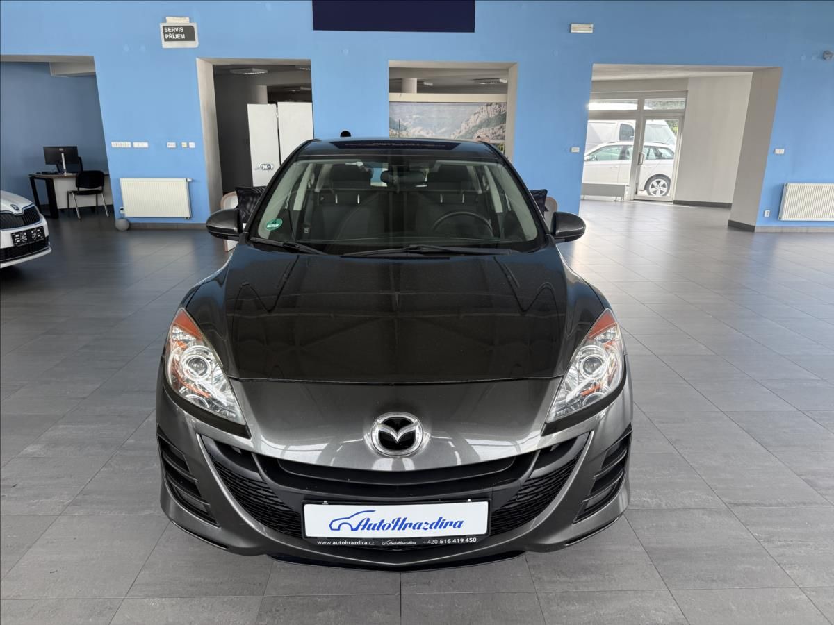 Mazda 3, 1,6   77kw VÝHŘEV,RVM,AUT.KLIM - fotka 2