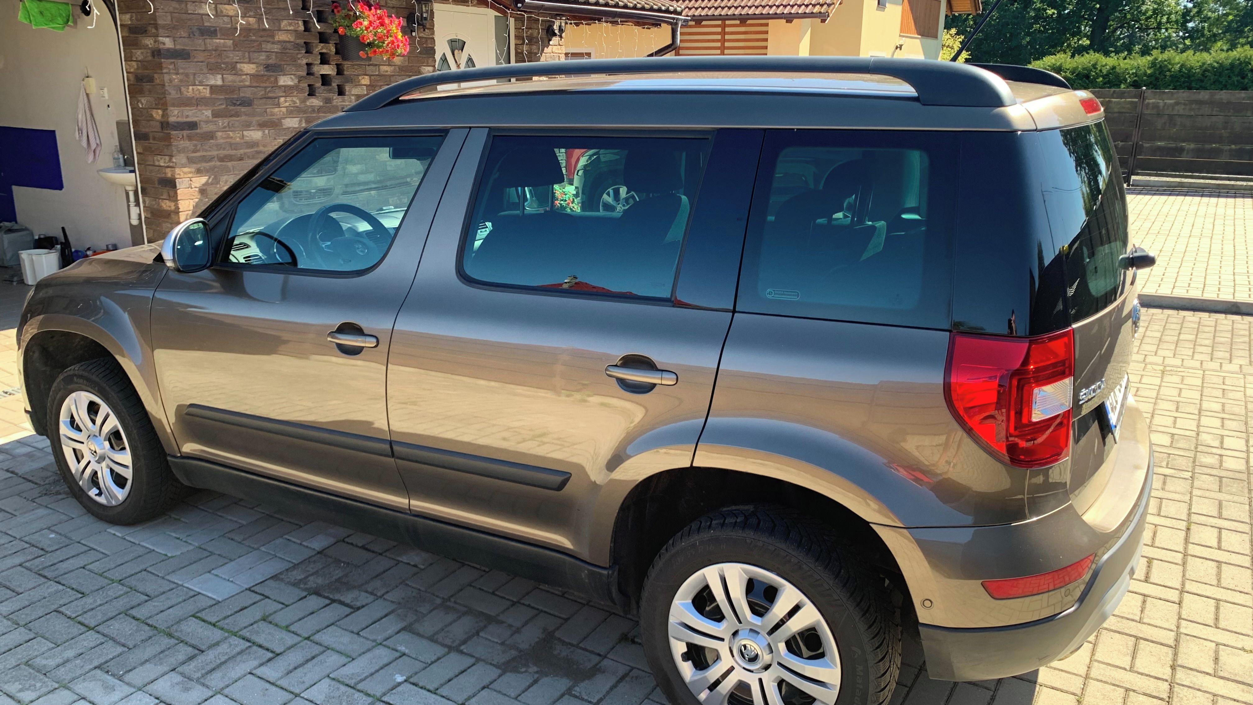 Škoda Yeti, Nebouráno, 2. majitel, 125kW - fotka 2