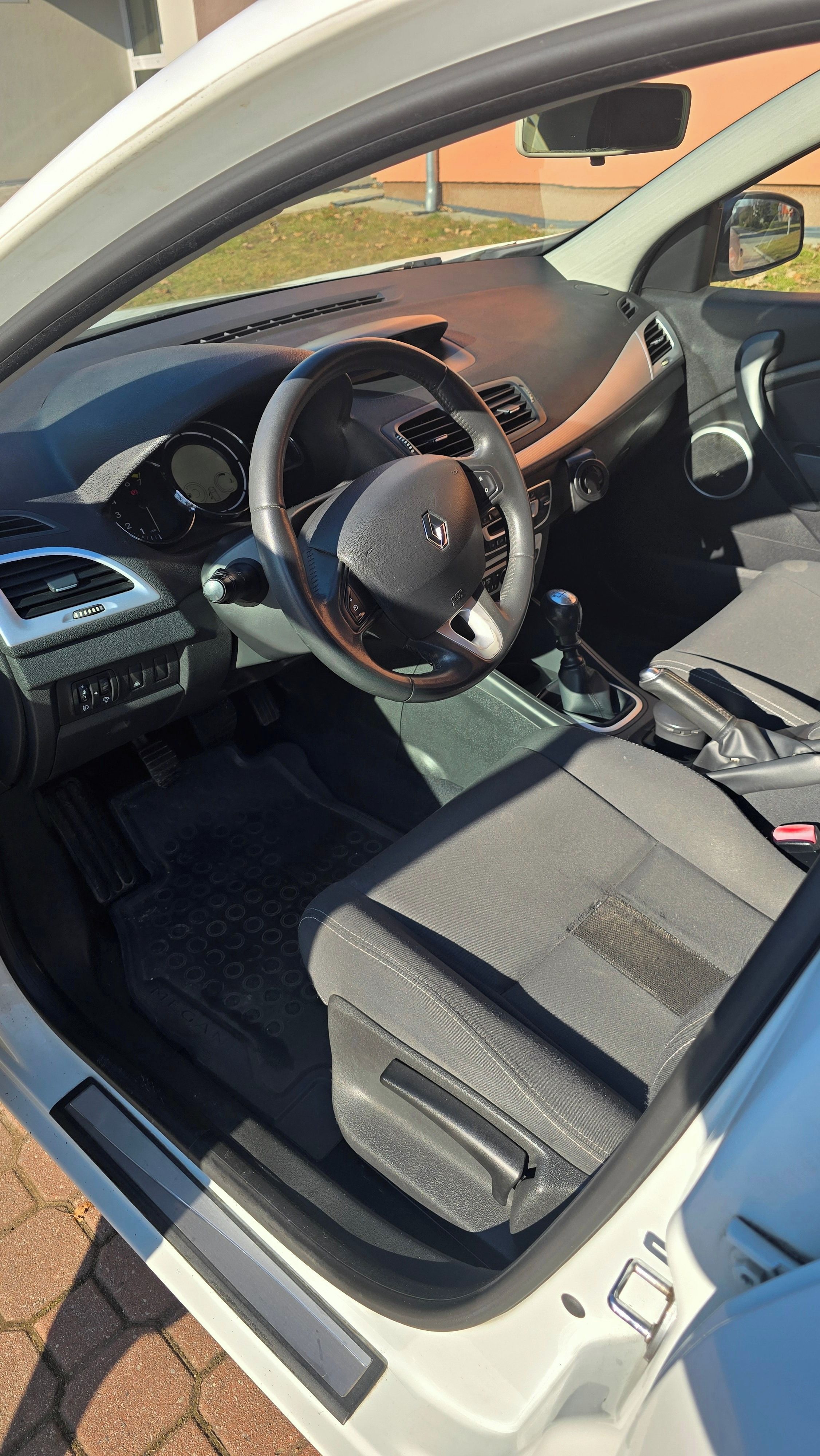 Renault Mégane, 1.6, 81 kW - fotka 4