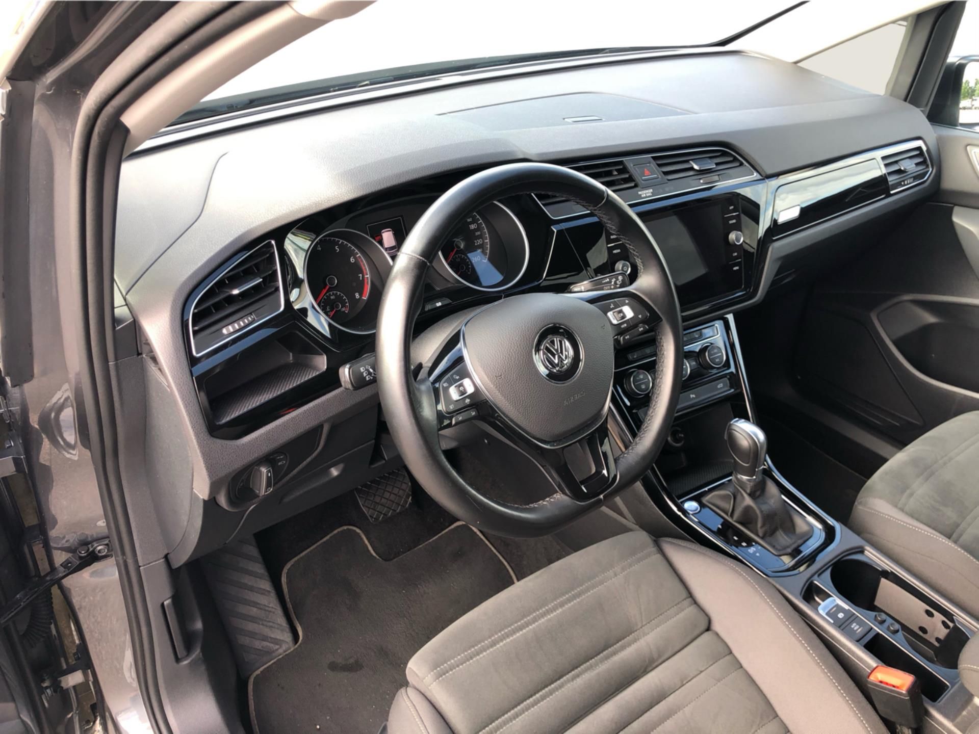 Volkswagen Touran, 1,5 TSI - fotka 5